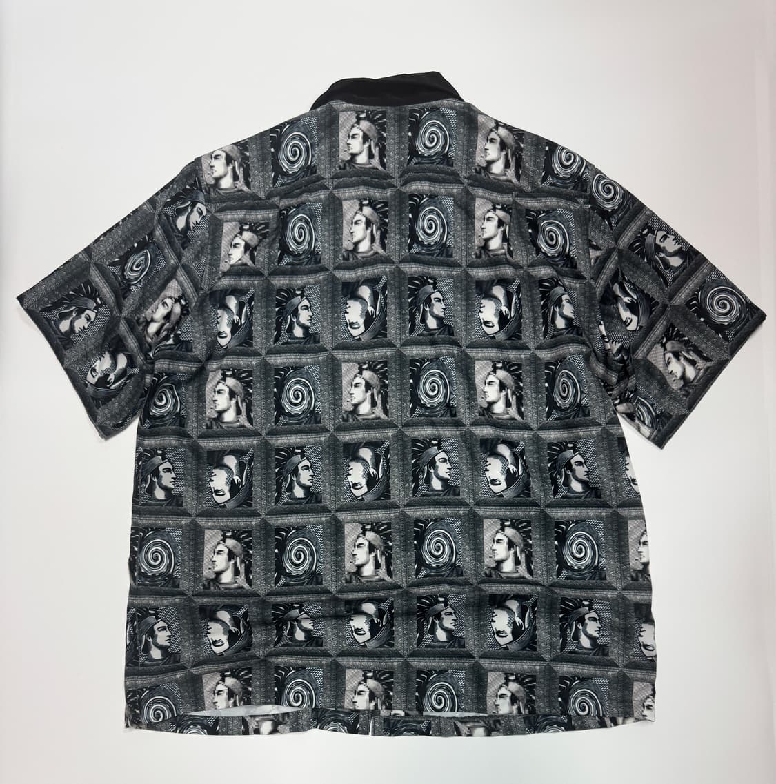 위캔더스 PORTRAIT GRID 패턴 반팔 셔츠 L 상품이미지2