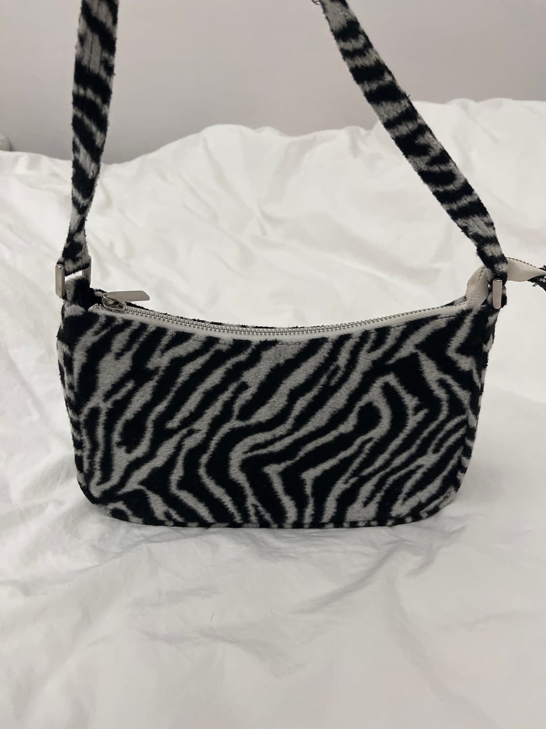 지브라 토트백 상품이미지2