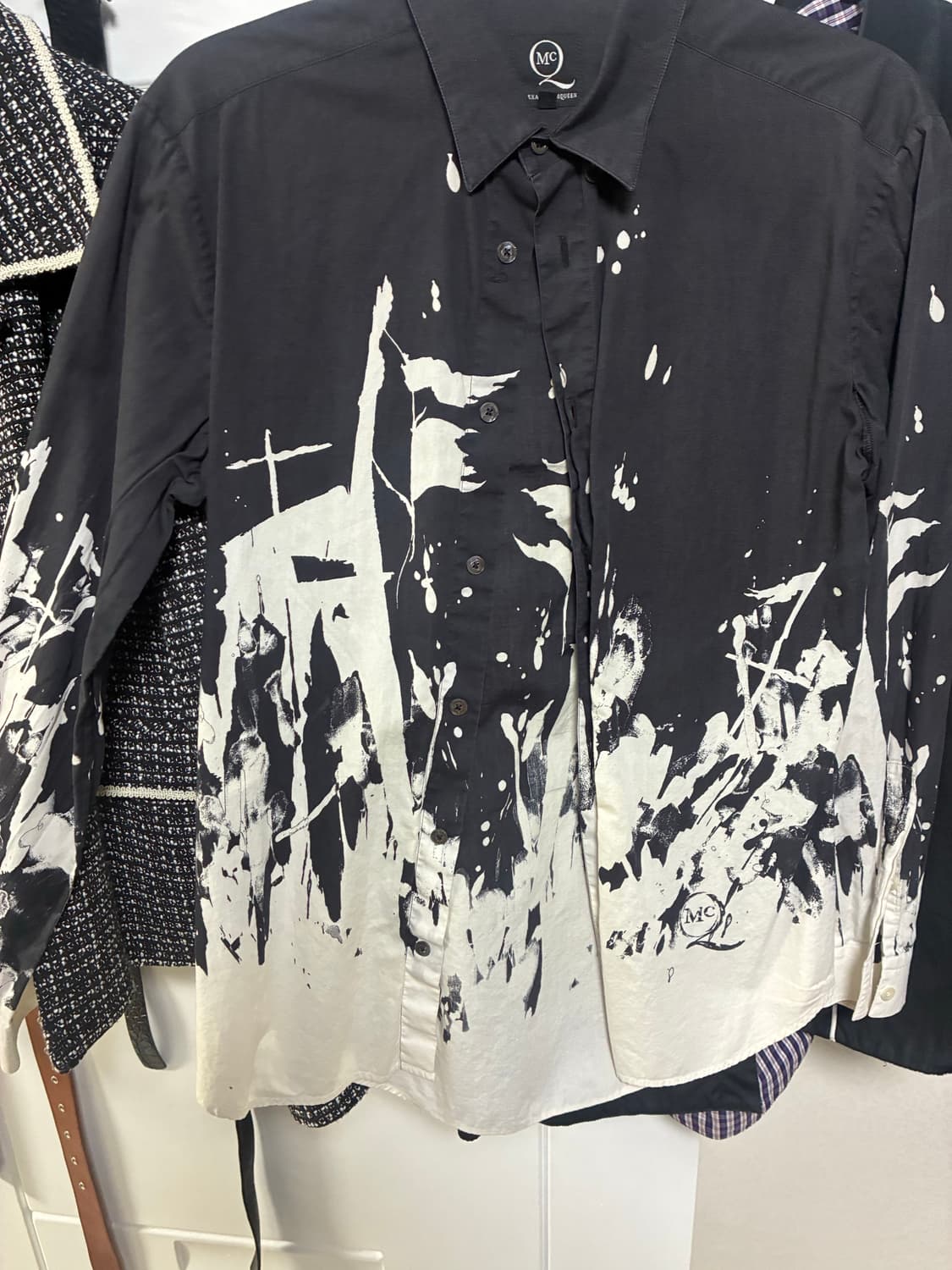 알렉산더맥퀸 페인팅셔츠 상품이미지2