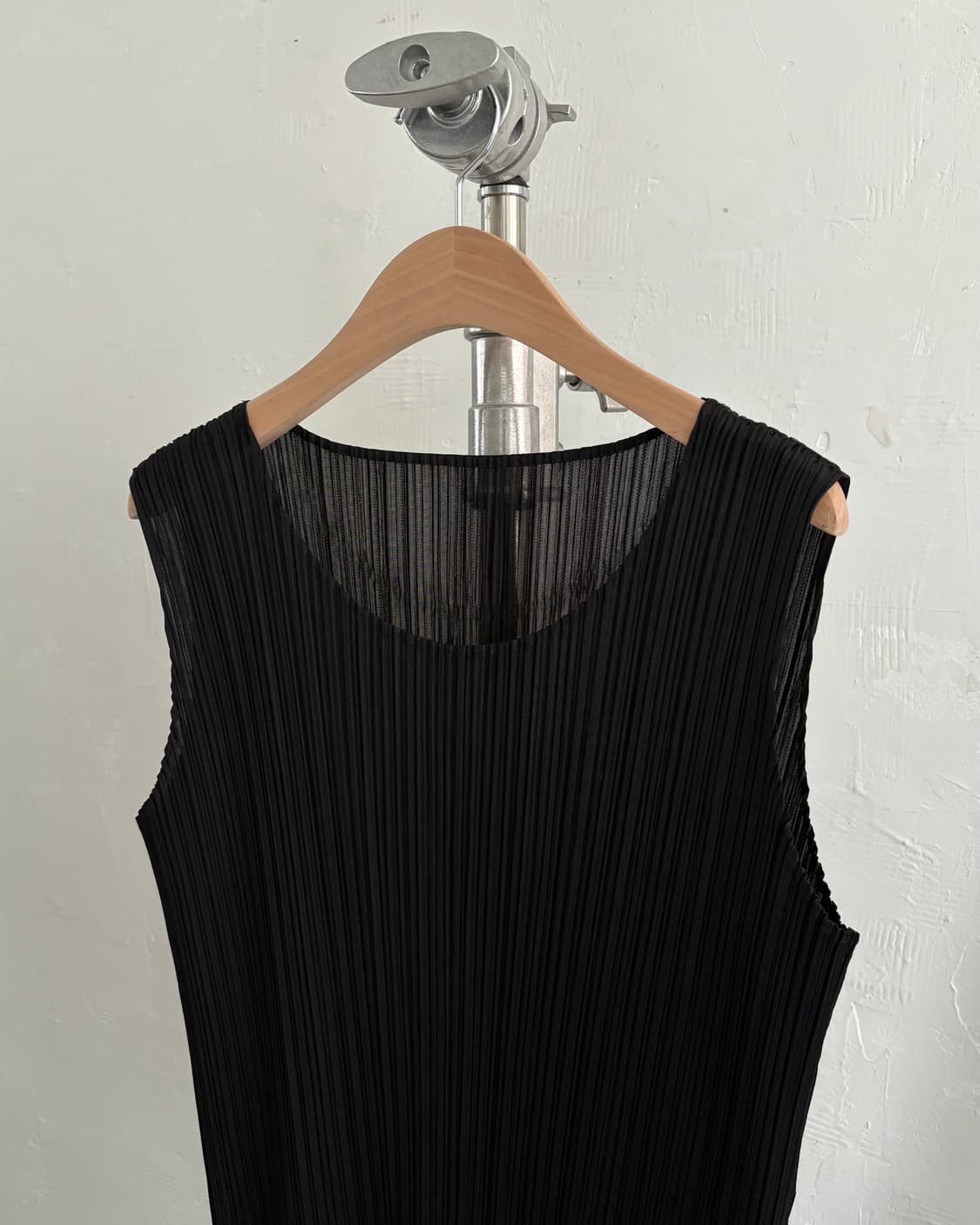 Pleats Please 플리츠플리즈 블랙 플리츠 슬리브리스 상품이미지7