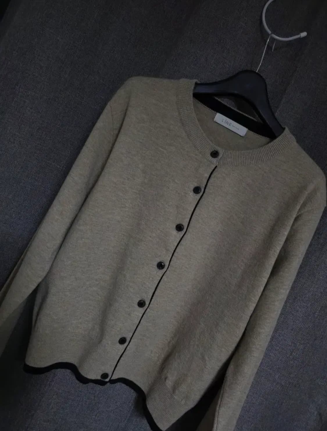 미착용)LiNE 배색 가디건 상품이미지4