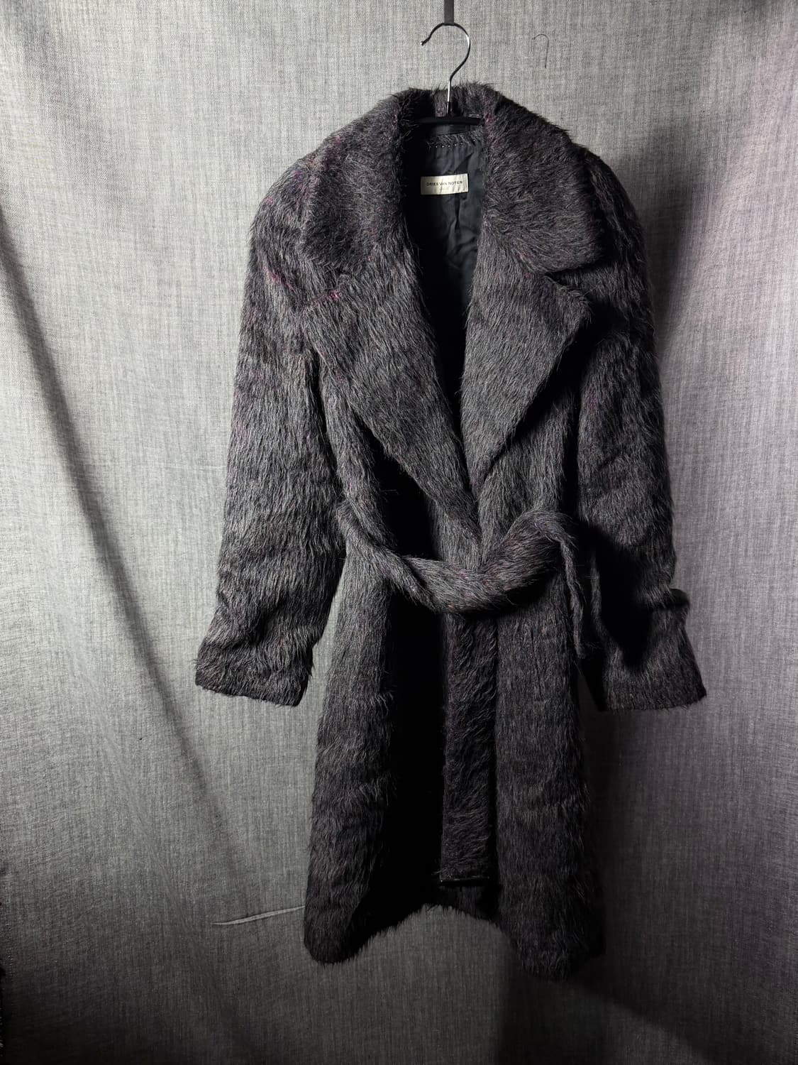 드리스반노튼 모헤어 코트 상품이미지1