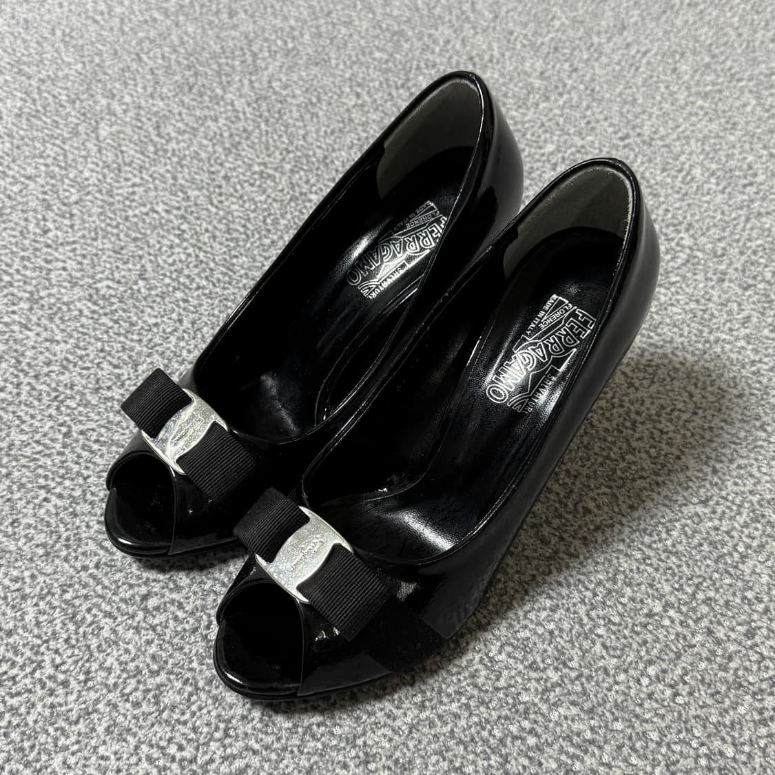 페레가모 펌프스 구두 37.5 245 상품이미지1