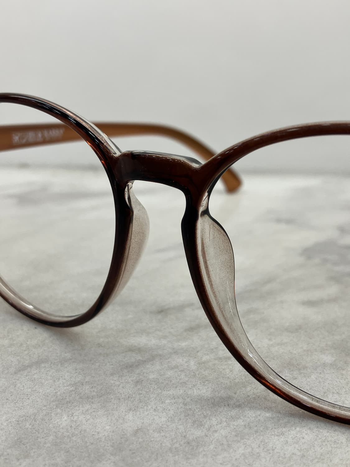 카라 KARRA 브라운 와이드 라운드 빅 뿔테 안경 상품이미지5
