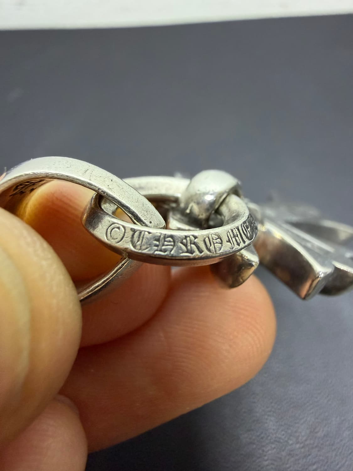 크롬하츠 스몰 크로스 위드 베일 상품이미지4