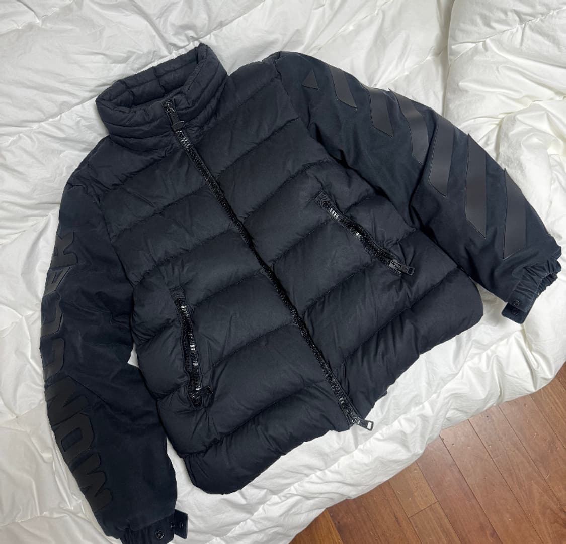 [한정판] 몽클레어X오프화이트 그래픽 패딩 자켓 블랙 XL 상품이미지2