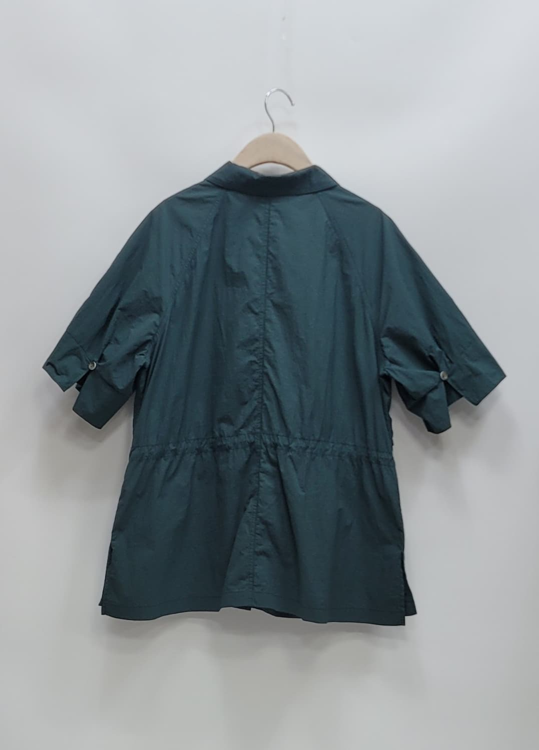 HAZZYS 헤지스 스트링 반팔 자켓 / 여 90-165 카키
 상품이미지2