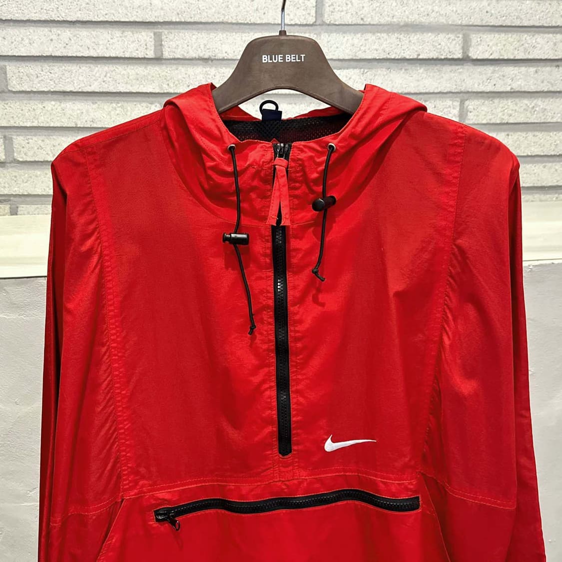 나이키 올드스쿨 반집업 후드 바람막이 캥거루 투포켓 로고 디테일 레드 상품이미지4