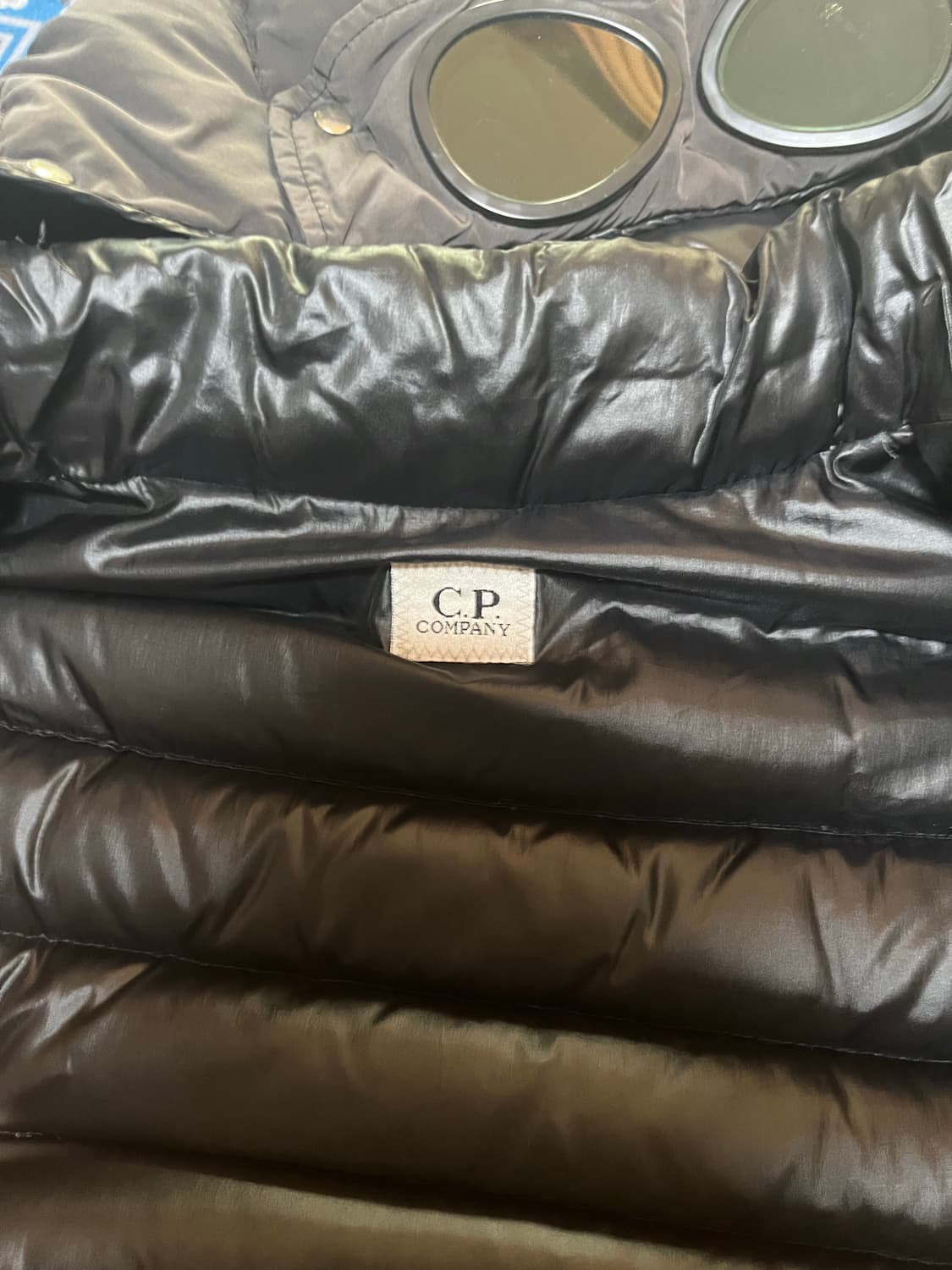 Cp컴퍼니 고글패딩 상품이미지8