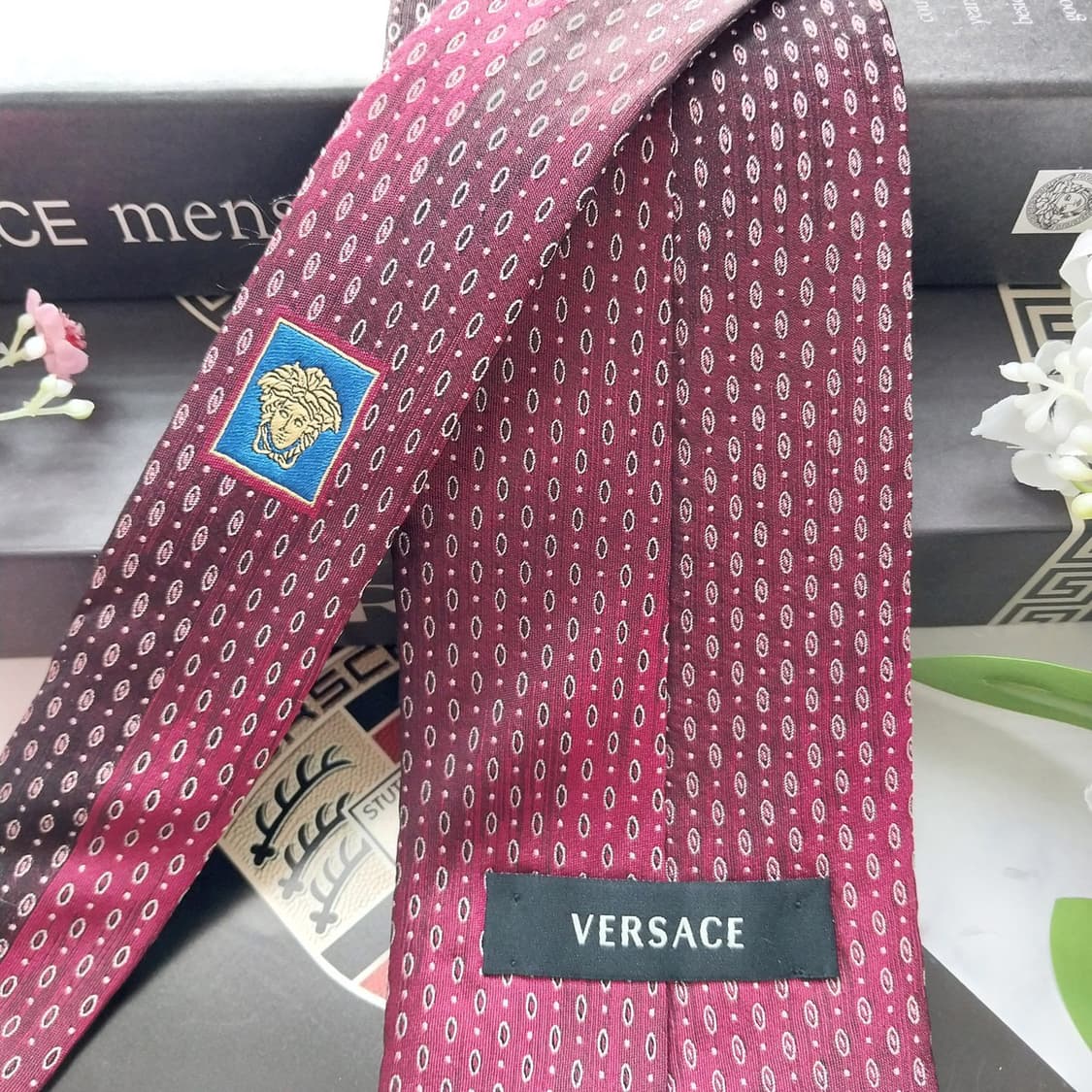 베르사체 실크 와인 도트 패턴 넥타이 9.2cm A+등급 K2102
 상품이미지5
