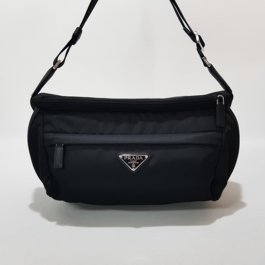 프라다 리나일론 바이커백 2vh994 상품이미지2