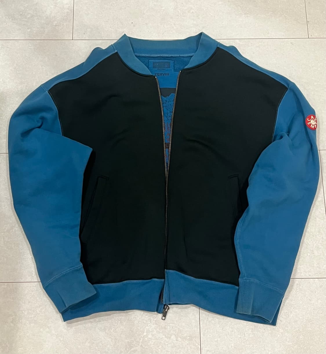 카브엠트 집업 상품이미지1