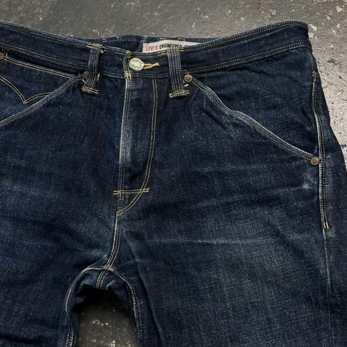 32 리바이스 엔지니어드 청바지 상품이미지2