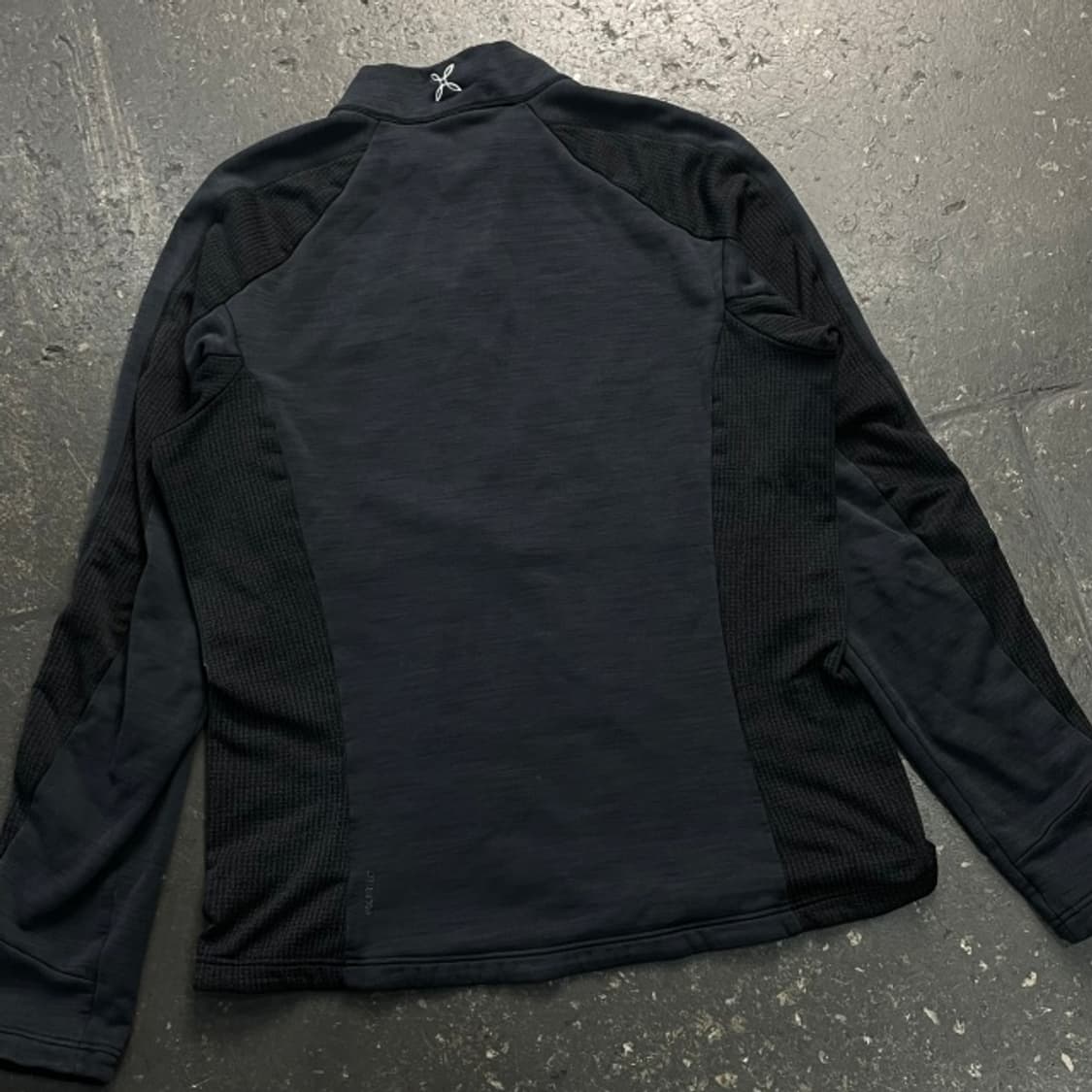 100 몬츄라 기모 반집업 상품이미지5