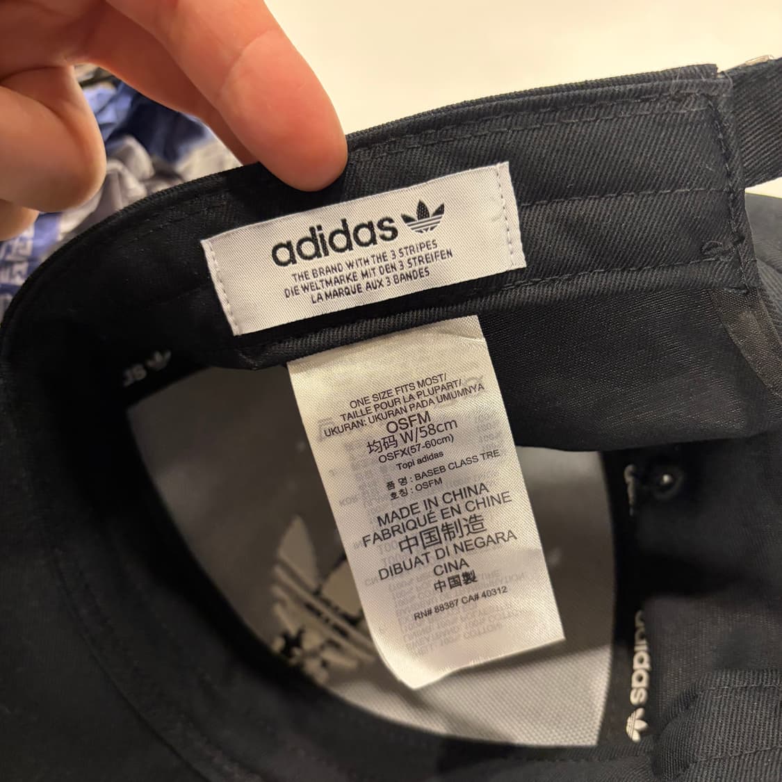 아디다스 블랙 볼캡 모자 상품이미지4