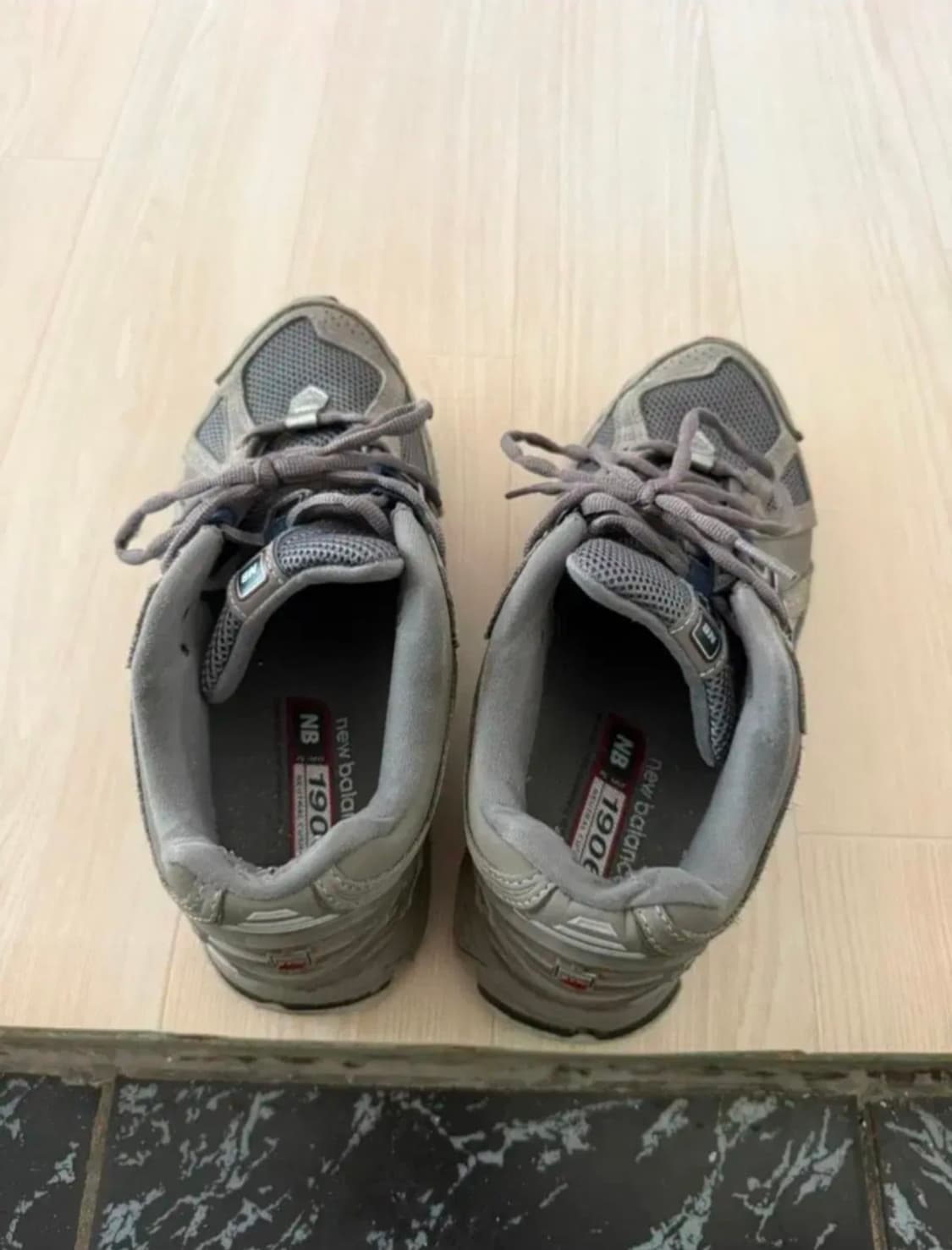 뉴발란스 1906R 차콜 그레이팝니다 상품이미지6