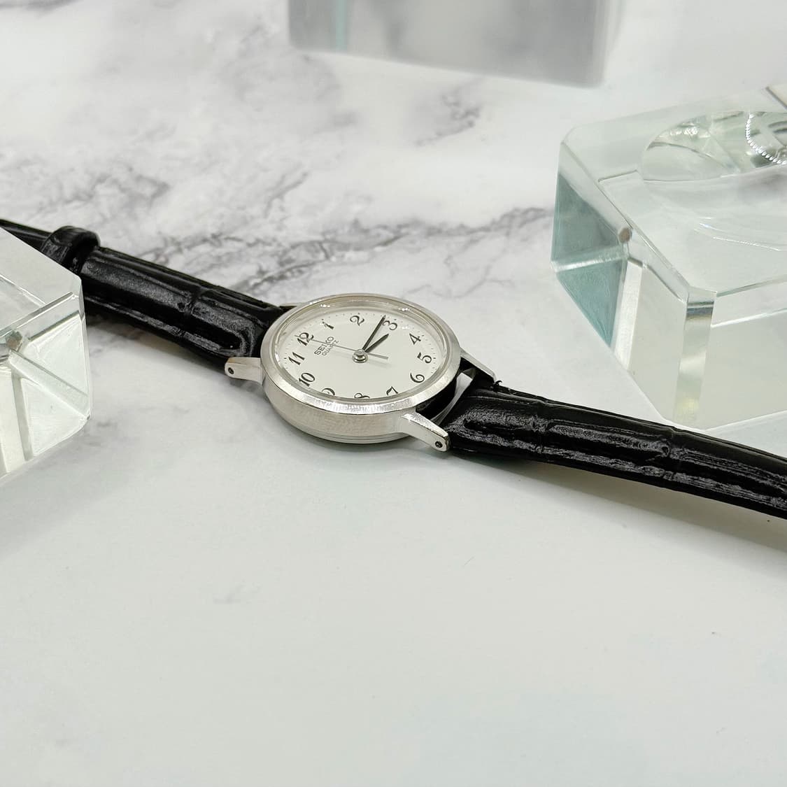 80s90s 빈티지 세이코 클래식 화이트 아라빅 미니멀 워치  상품이미지6