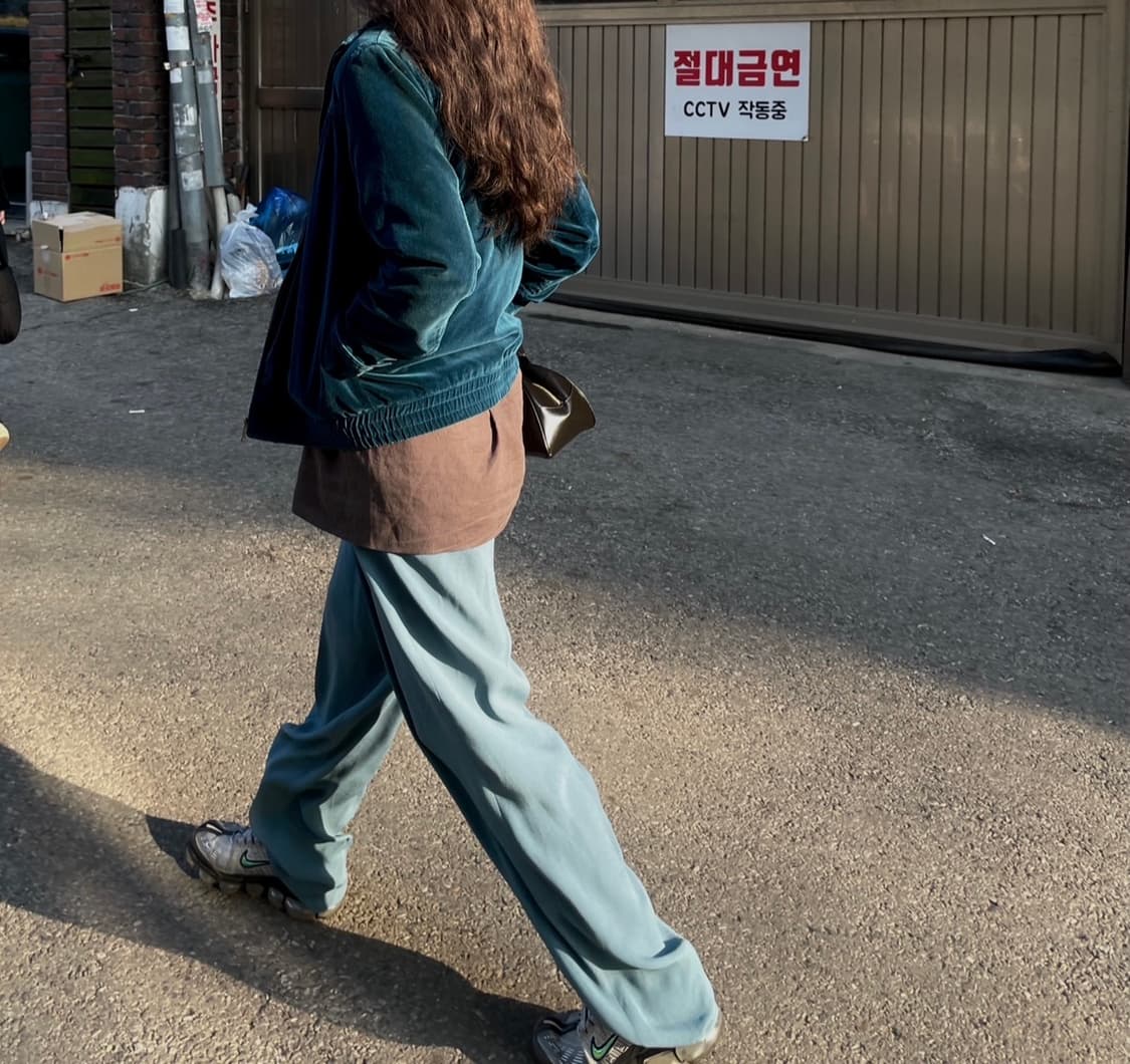 6roku 슬랙스 상품이미지1