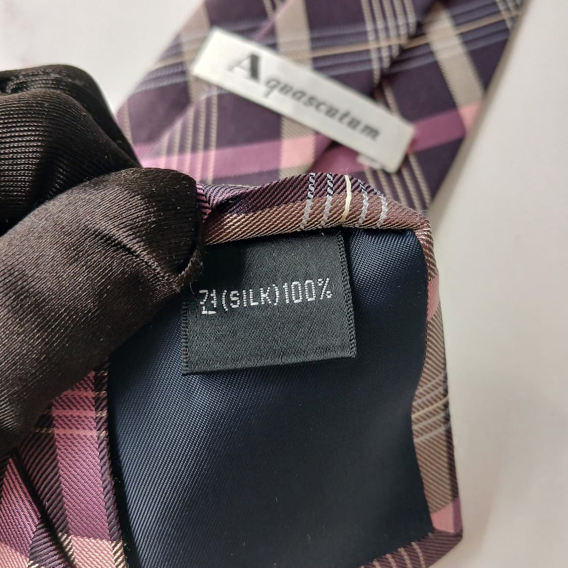 아쿠아스큐텀 실크 핑크 체크 넥타이 9.5cm A등급 E963
 상품이미지7