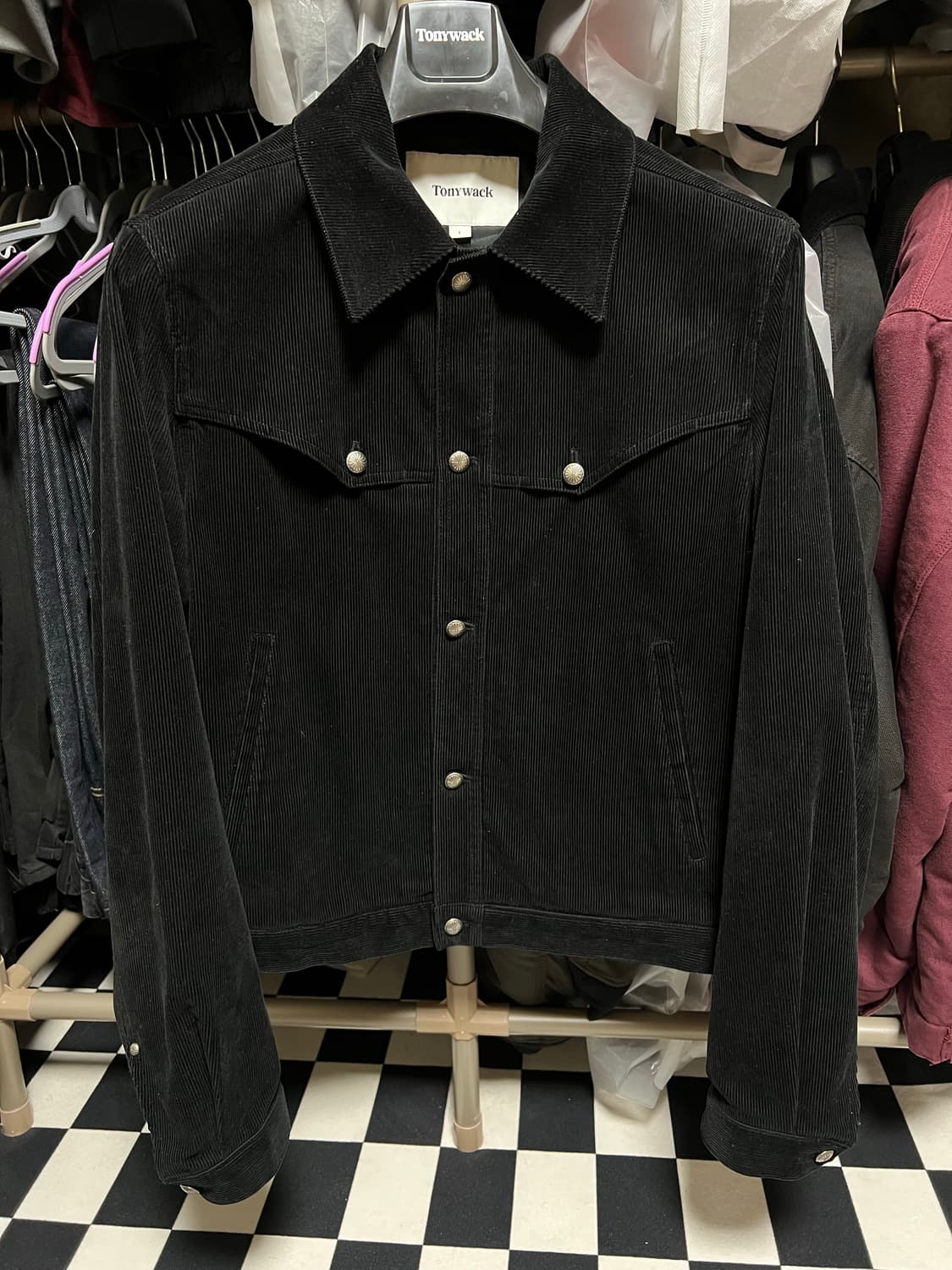 [L] 토니웩 워시드 코듀로이 웨스턴 트러커 자켓 블랙 상품이미지2