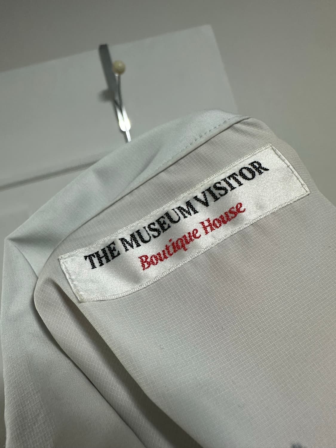 더뮤지엄비지터 아노락 셔츠 상품이미지3