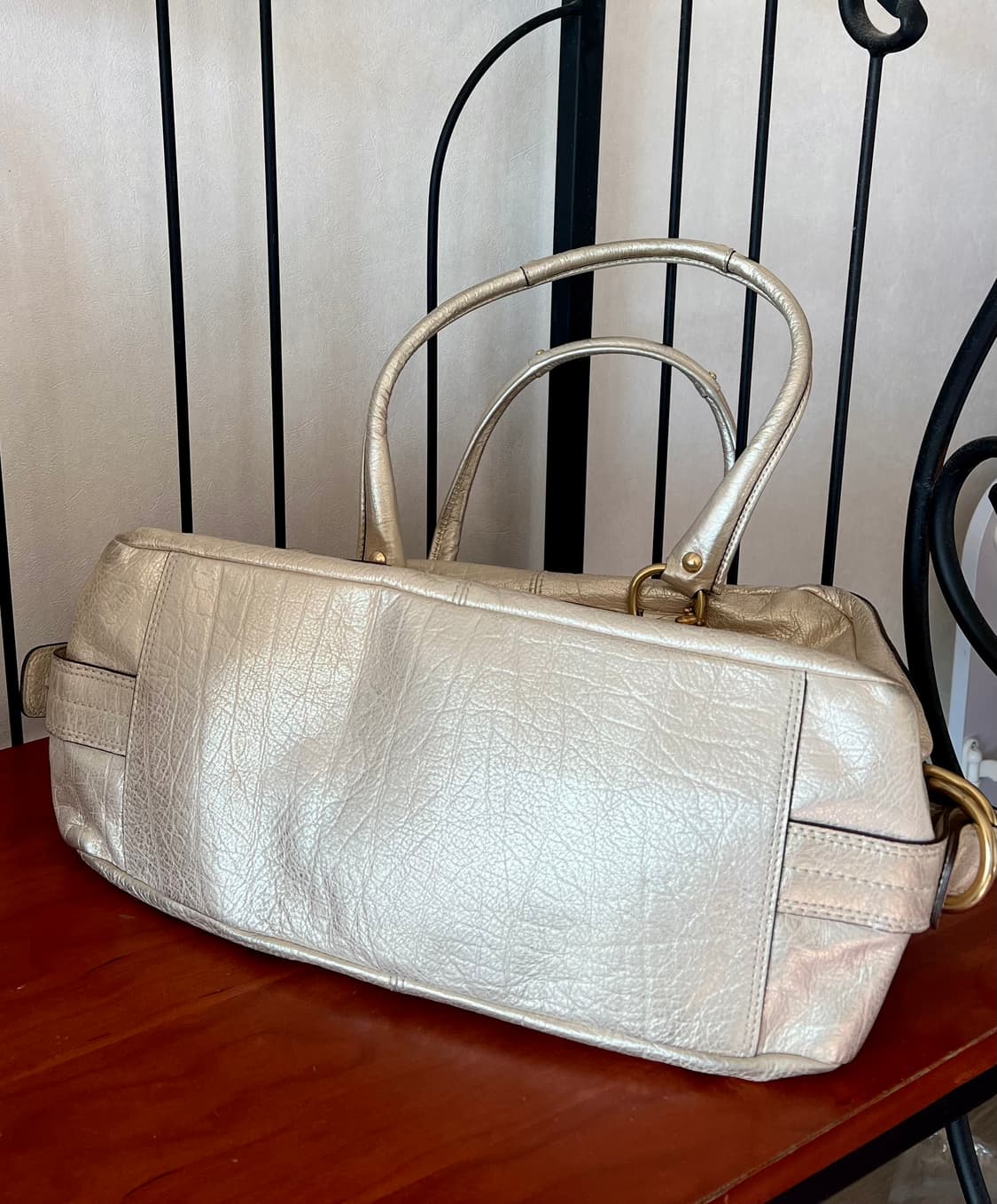 2000s coach 코치 리미티드 에디션 실버골드 턴락 사첼백 토트백 상품이미지8