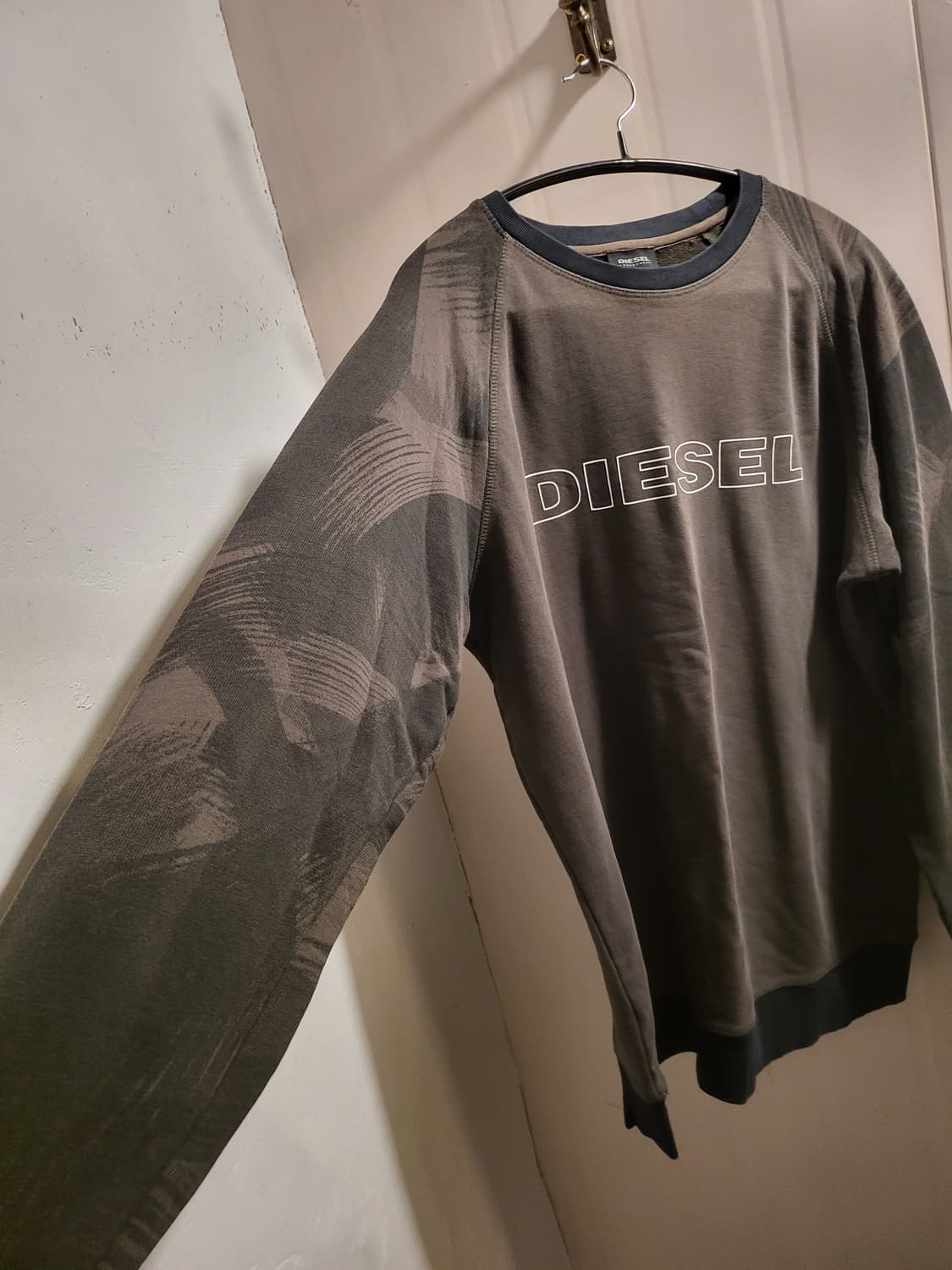 [L]디젤 로고 맨투맨 상품이미지3