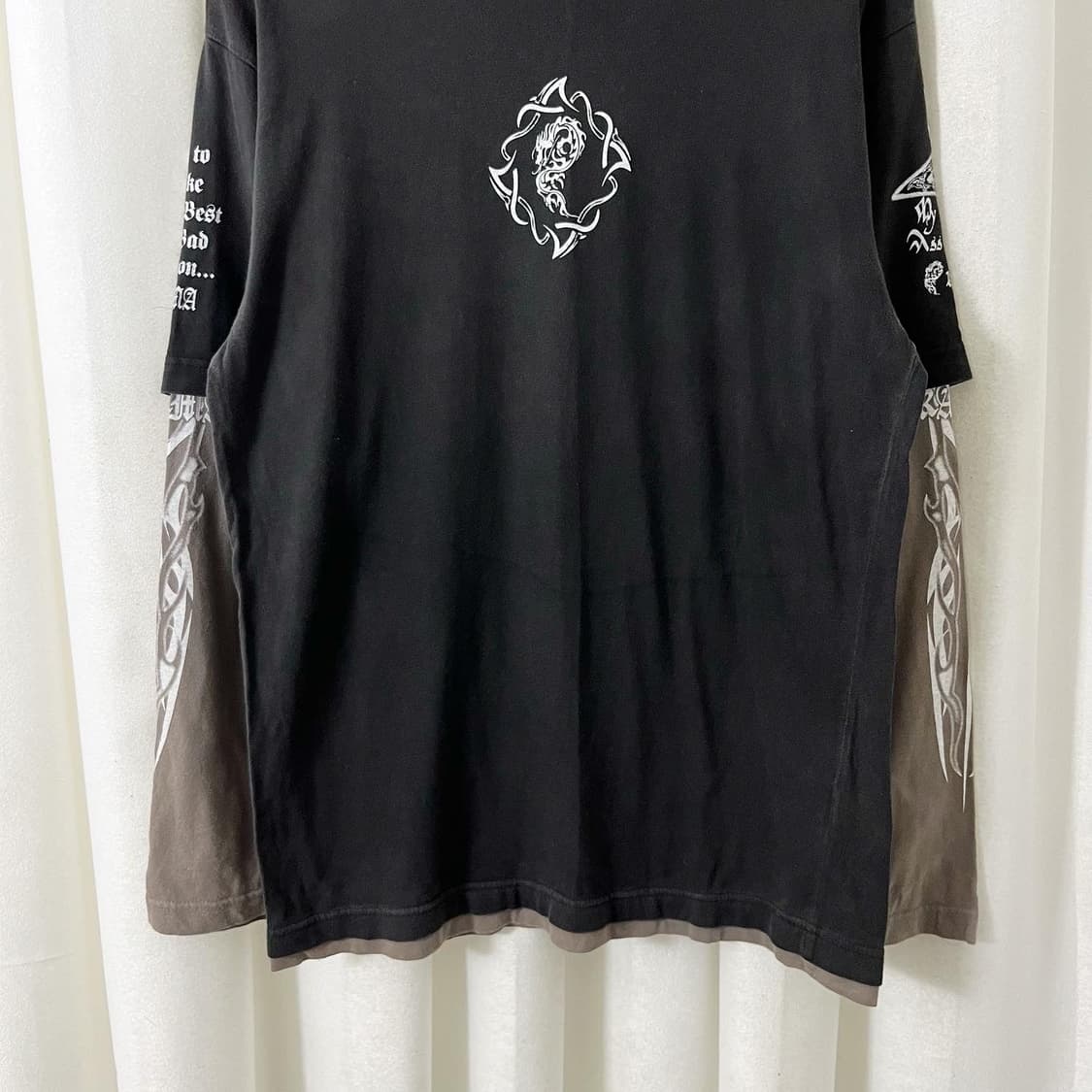 빈티지 블랙 프린팅 포인트 롱슬리브 상품이미지3