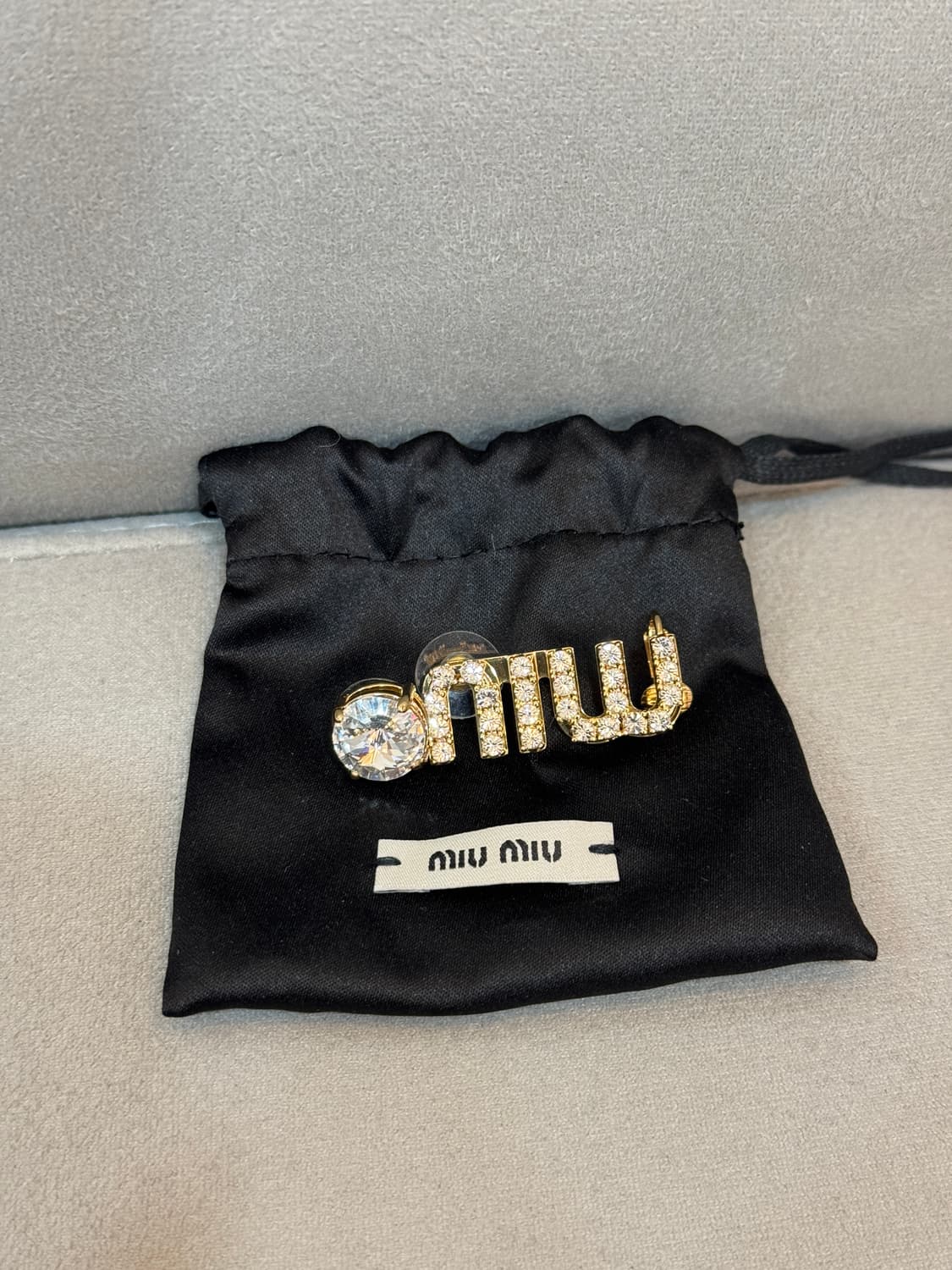 미우미우 크리스탈 이어링 귀걸이  상품이미지1