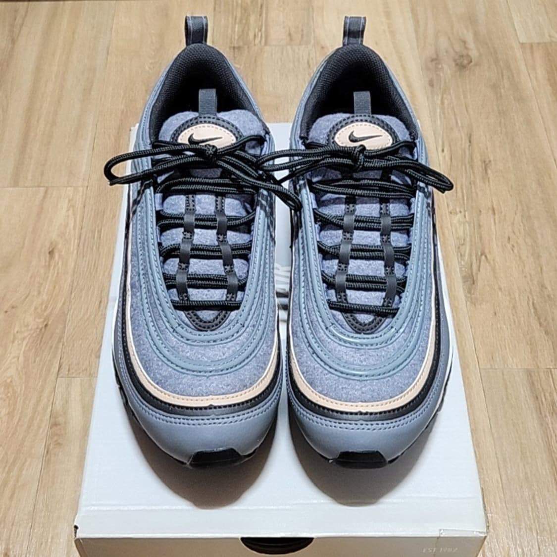 나이키 275 에어맥스97 그레이 머쉬룸 상품이미지2