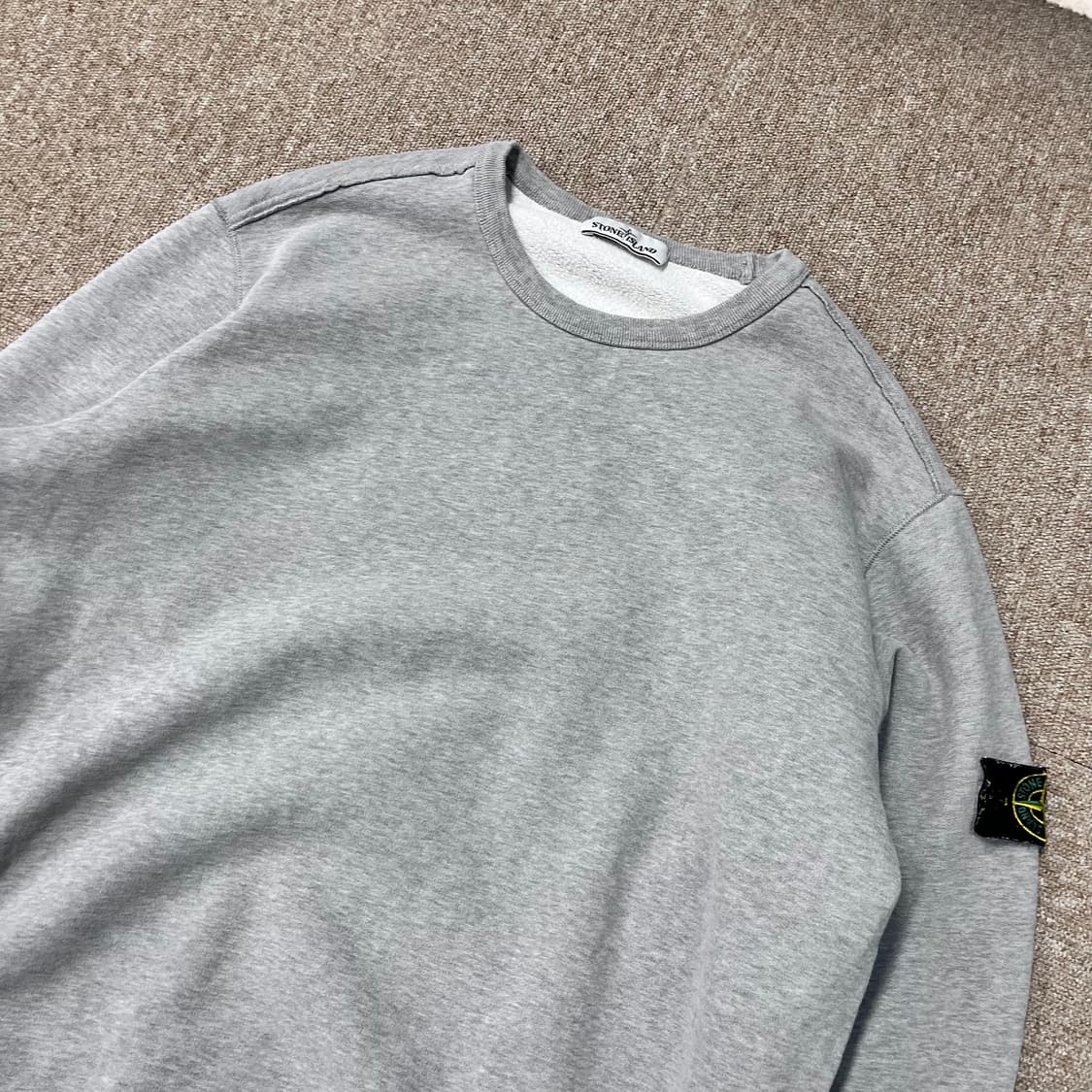  스톤아일랜드 맨투맨 상품이미지3