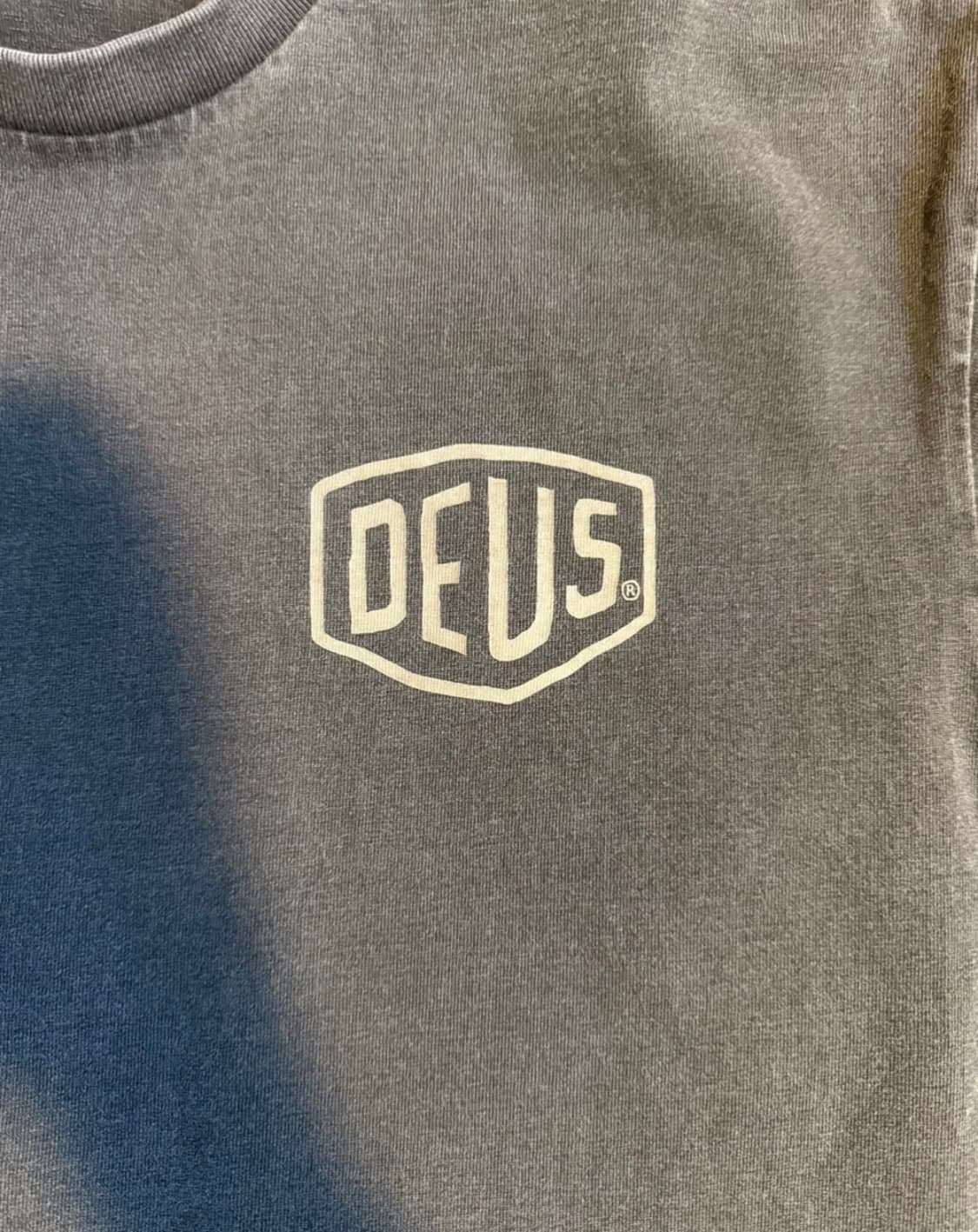 데우스 엑스 마키나 빈티지 워시드 서울 티셔츠 차콜 블랙 상품이미지3