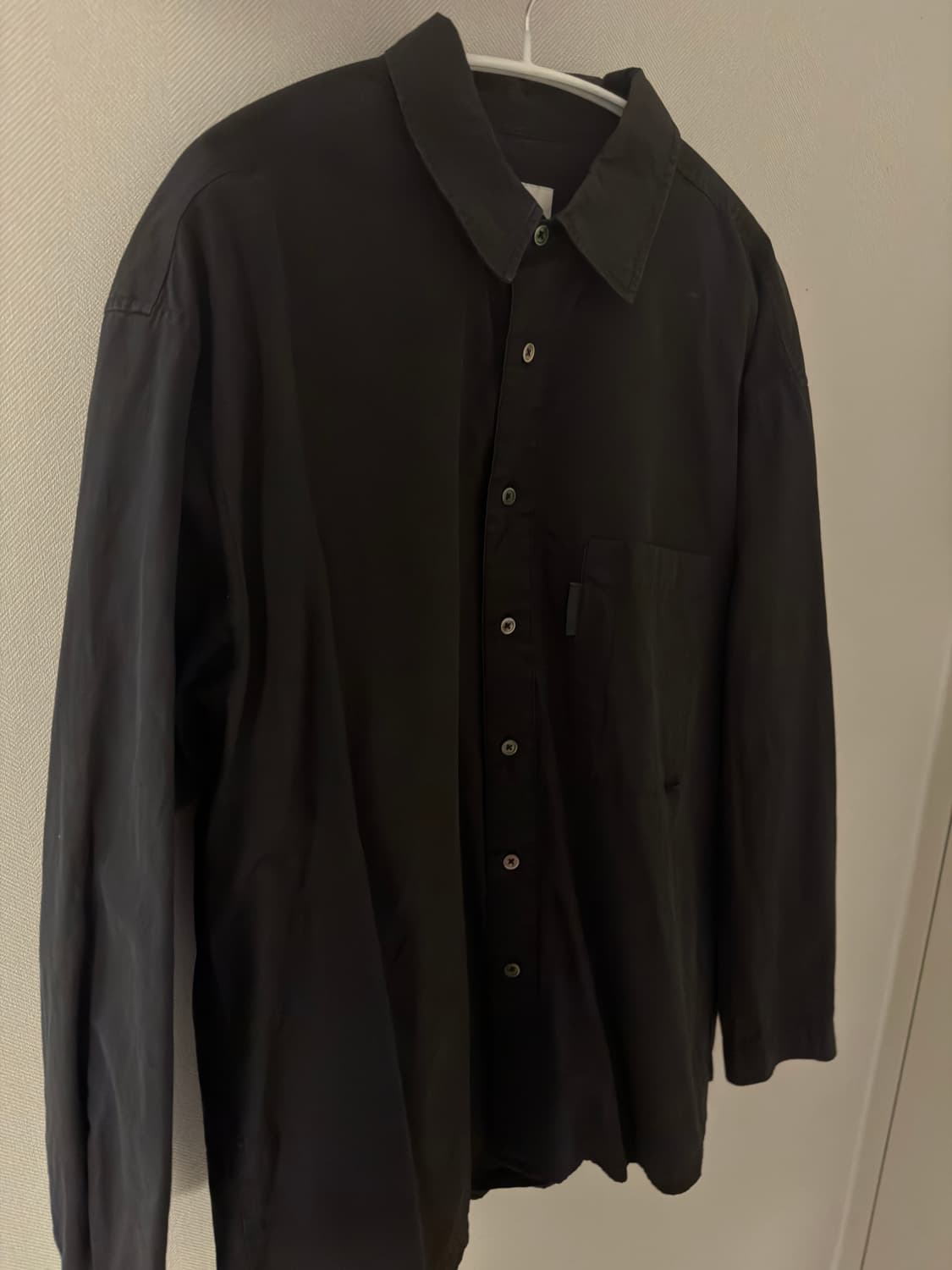 유스 스태프 셔츠 블랙 상품이미지2