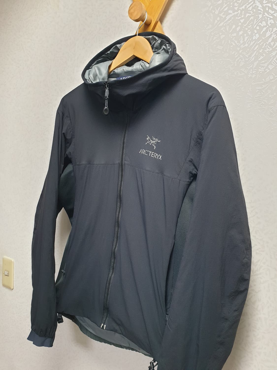 [s/정품] 아크테릭스 아톰lt후디 블랙 상품이미지2