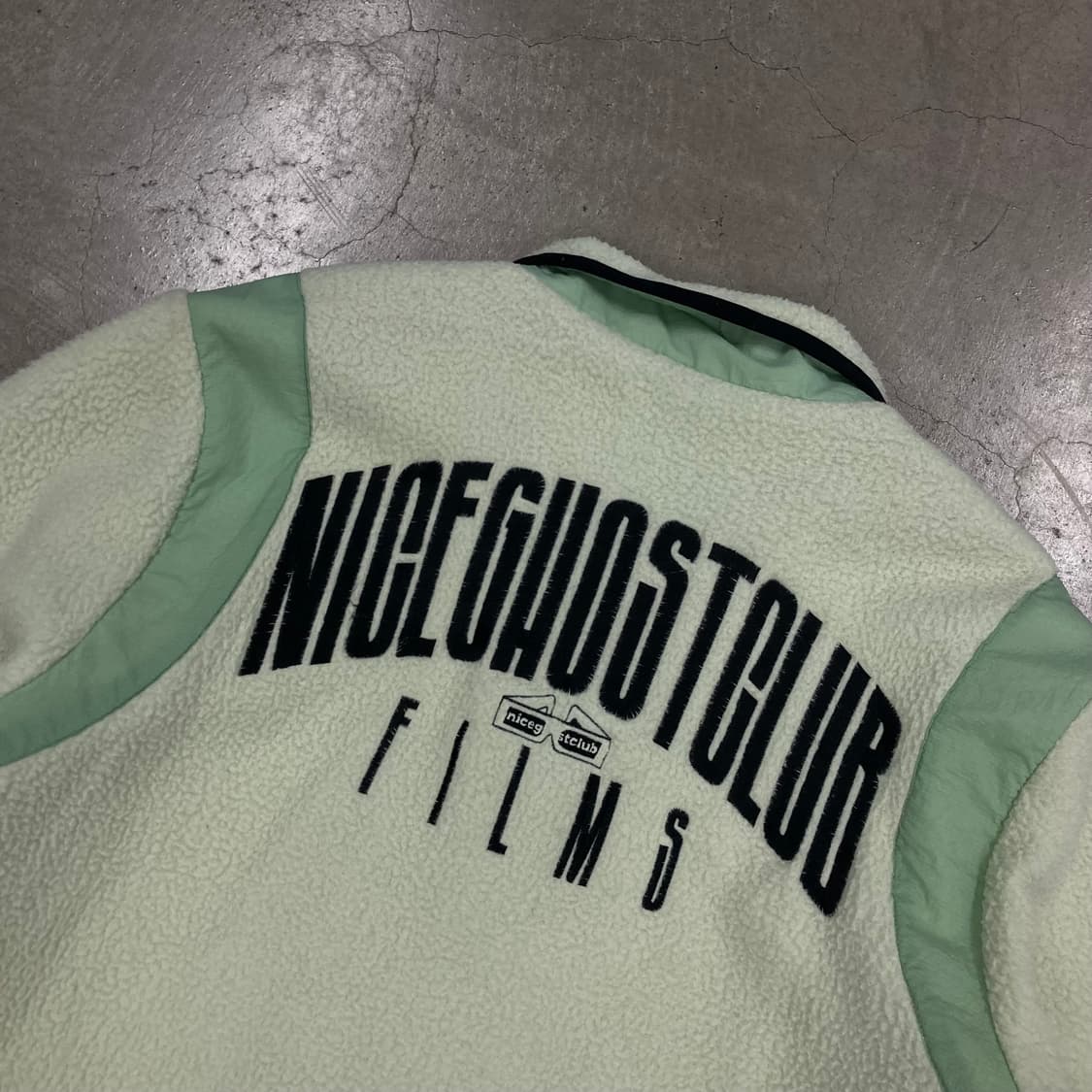 나이스 고스트 클럽 민트 컬러 스펠아웃 플리스 자켓 상품이미지3