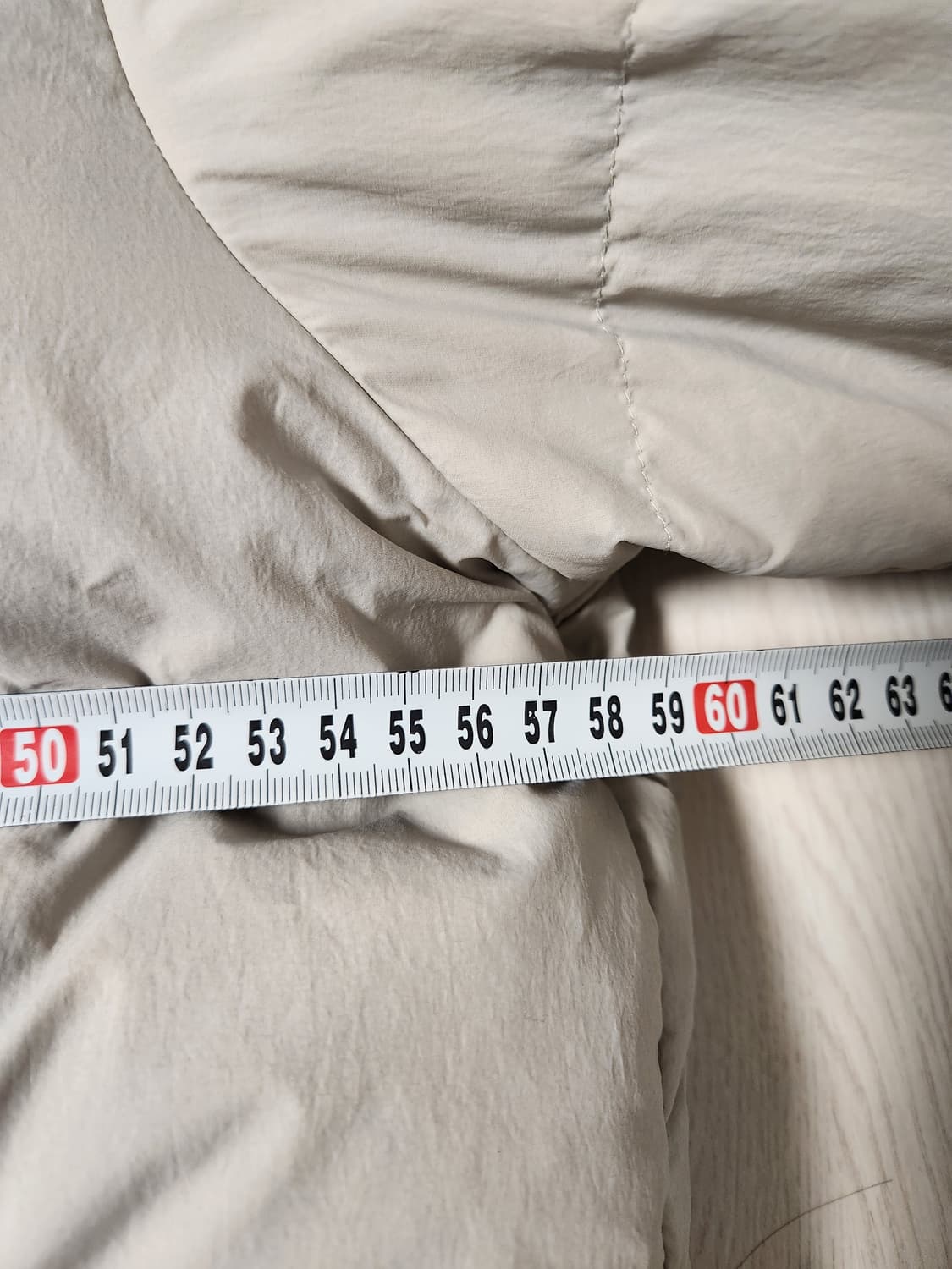 새상품급)지오다노 그레이 푸퍼 숏패딩 사이즈100(L)

여러 중고사이트 상품이미지2