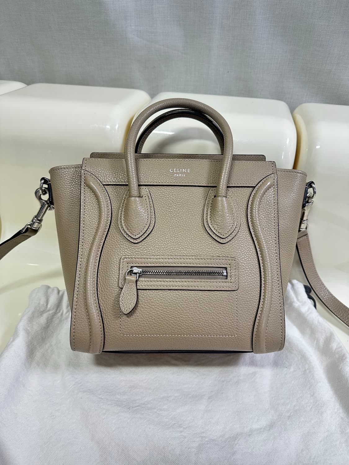 [A 정품] 셀린느 러기지백 나노 듄 상품이미지2