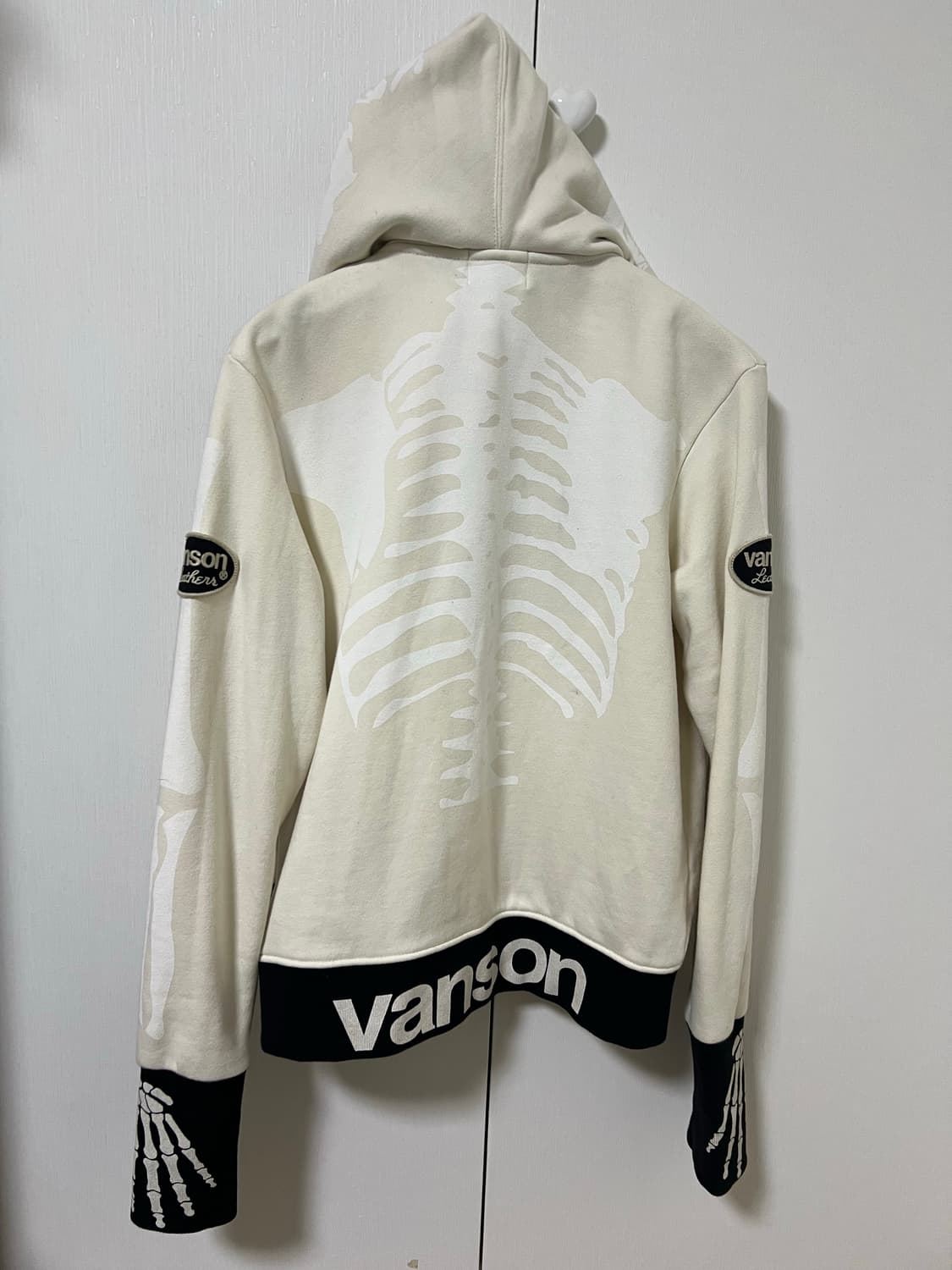 벤슨 본 넥 워머 후드집업 화이트 상품이미지7