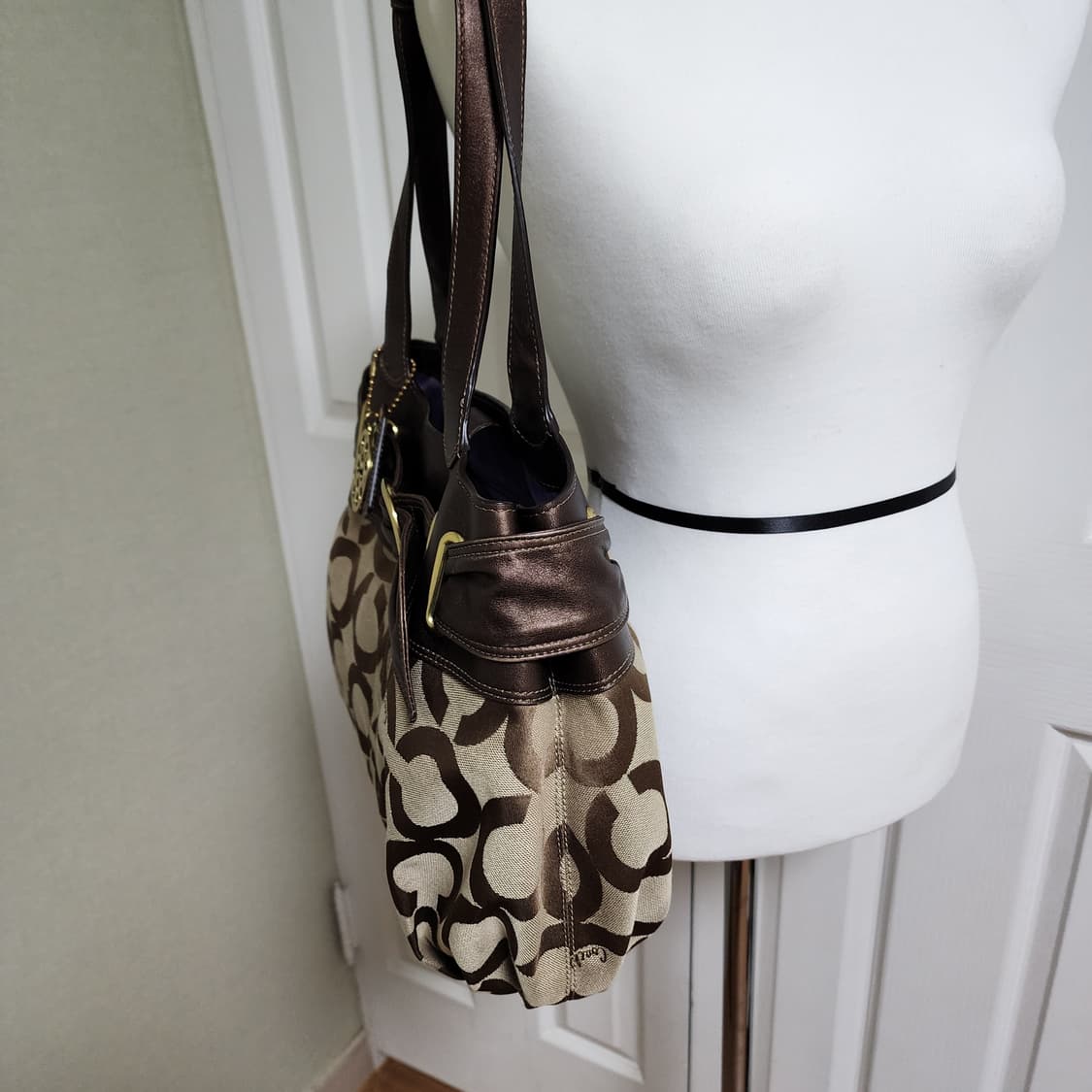 상태굿) 코치 옵아트 숄더백 상품이미지4