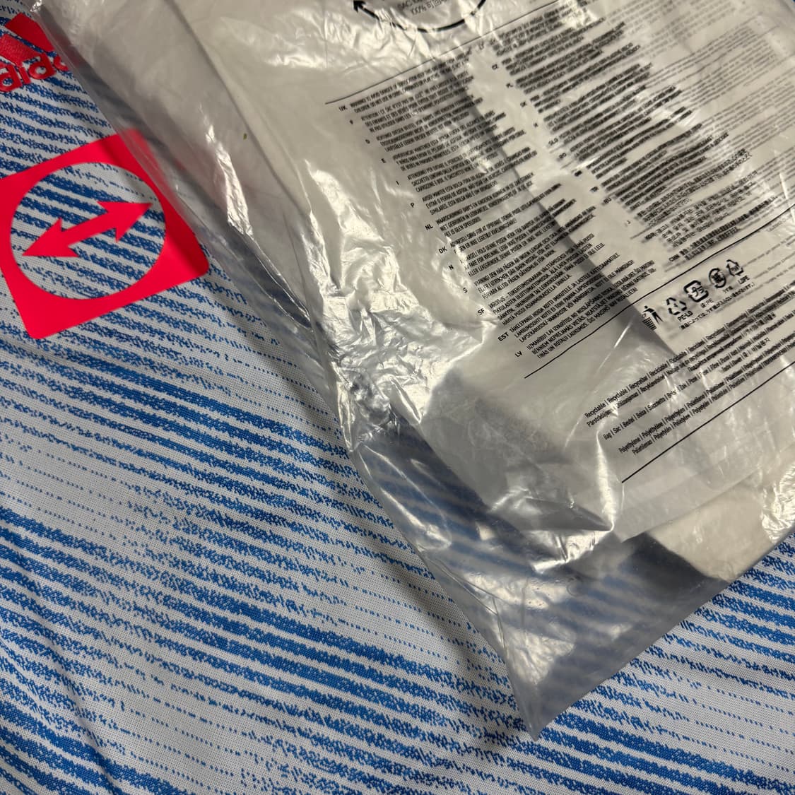 21-22 맨체스터 유나이티드 어웨이 어센틱 유니폼 상품이미지9