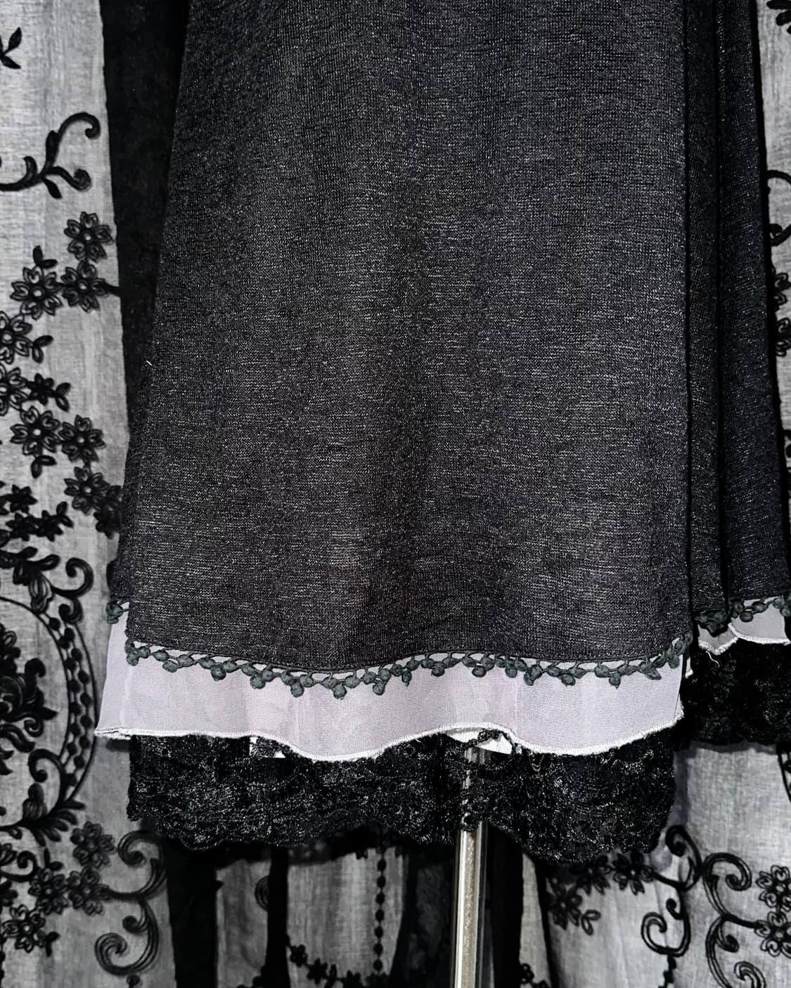 black gothic flower ruffle dress 상품이미지3