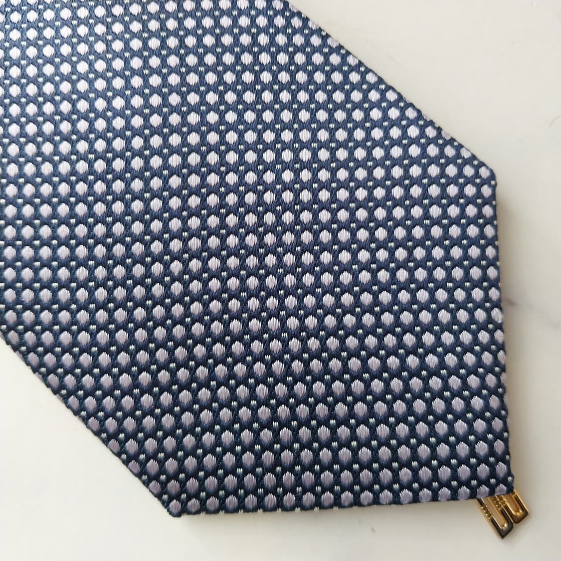 닥스 실크 네이비 도트 패턴 넥타이 8cm 슬림 A+등급 K2115
 상품이미지5