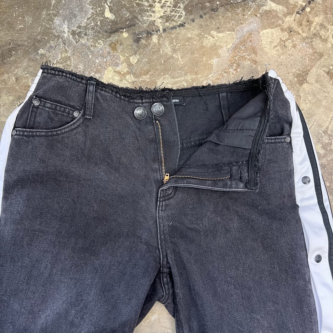 28) 아디다스 아디브레이크팬츠  커스텀 와이드 청바지 데님팬츠 상품이미지4