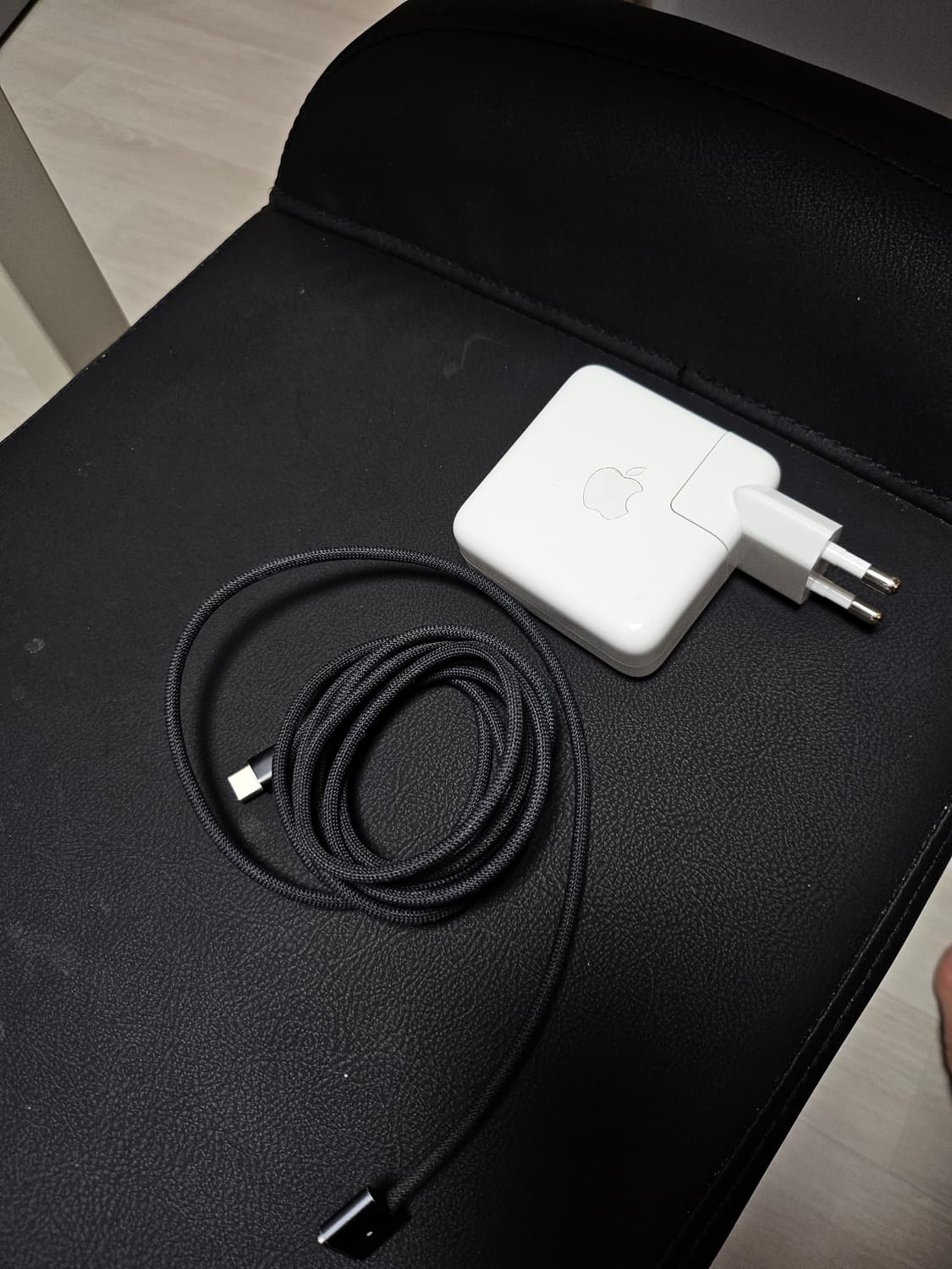 (애케플o) 맥북 M3프로 14인치 18g 1TB 판매 상품이미지8