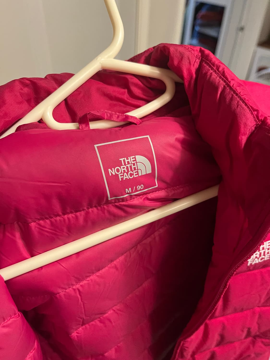 씨뻘건 노스페이스 경량 M(90) 상품이미지2