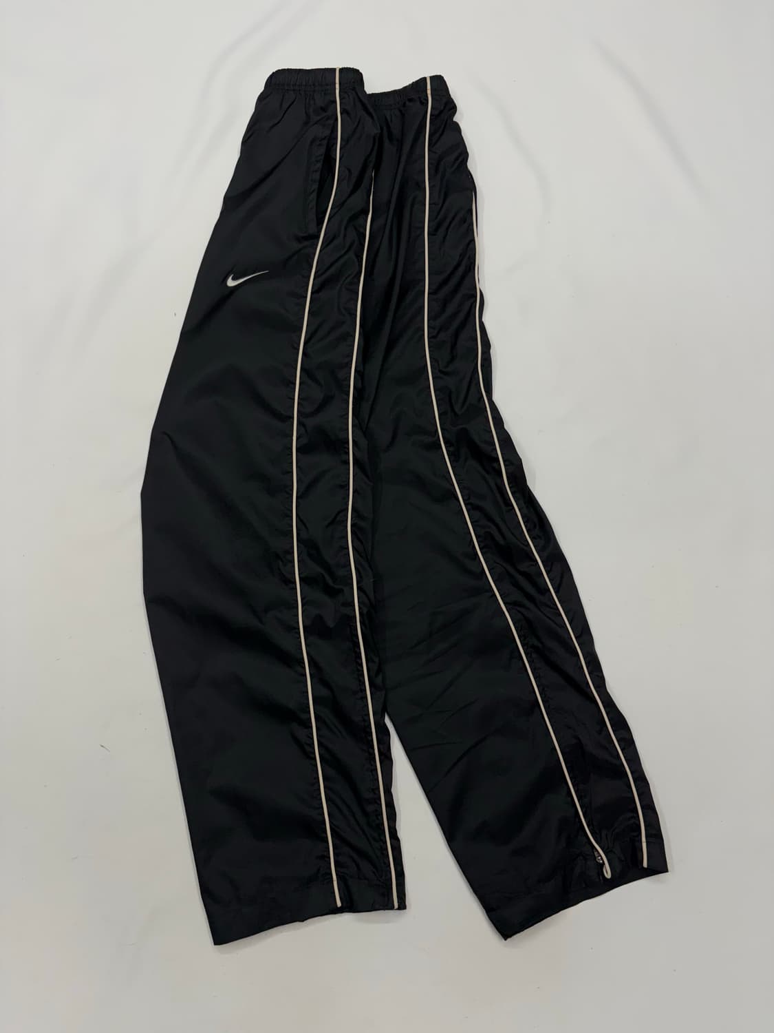 00s 나이키 사이드라인 와이드 나일론 트랙팬츠 상품이미지2