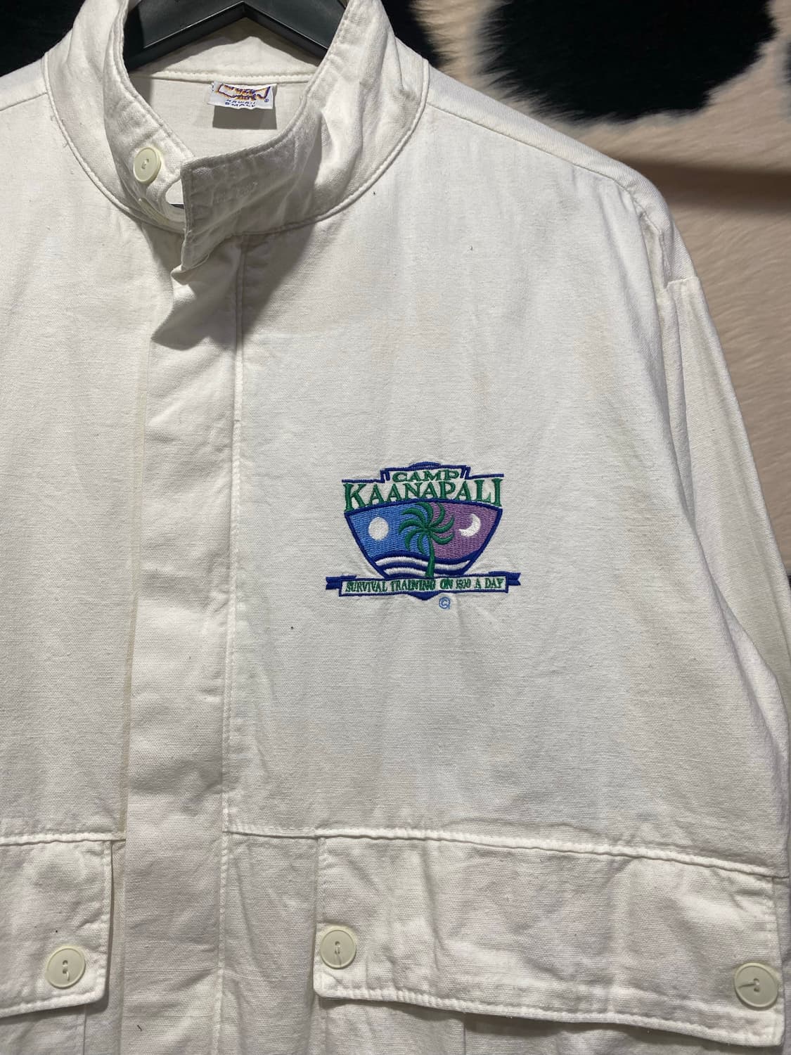 Crazy shirts 자수 디테일 화이트 코튼 봄버 상품이미지3