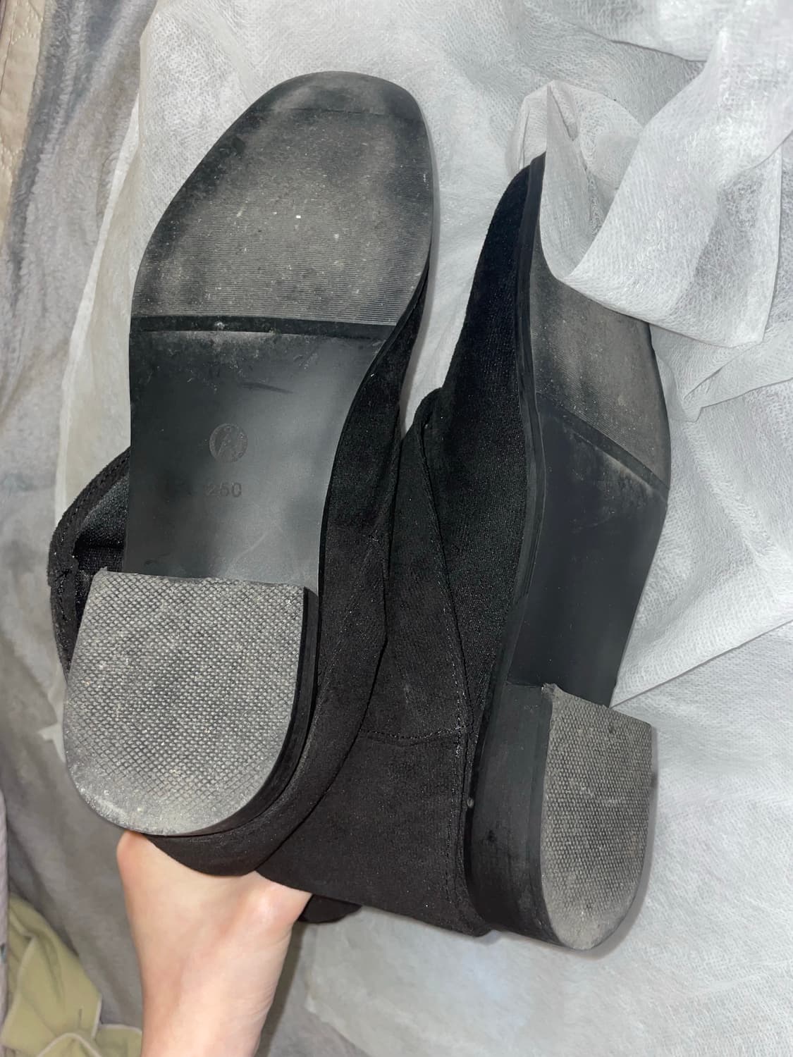 TAGTRAUME Miel Half Black Suede  상품이미지2