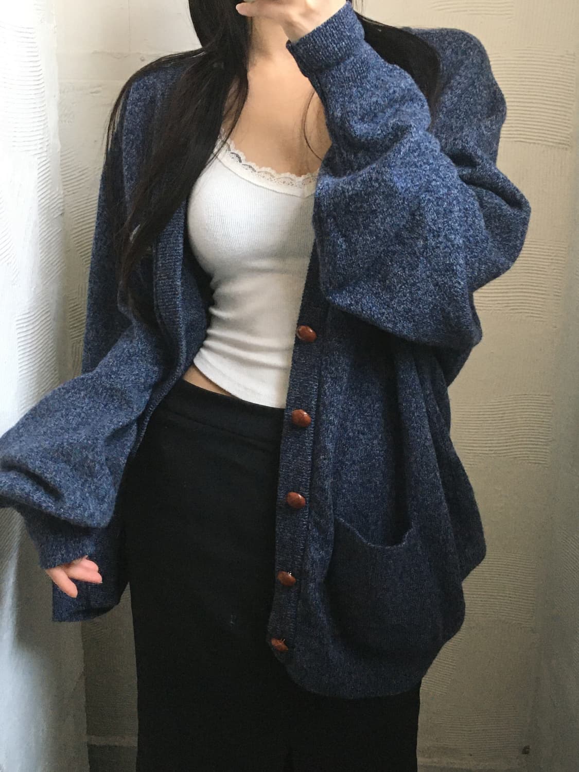 Burberry 버버리 자수로고 블루 브이넥 가디건 상품이미지2