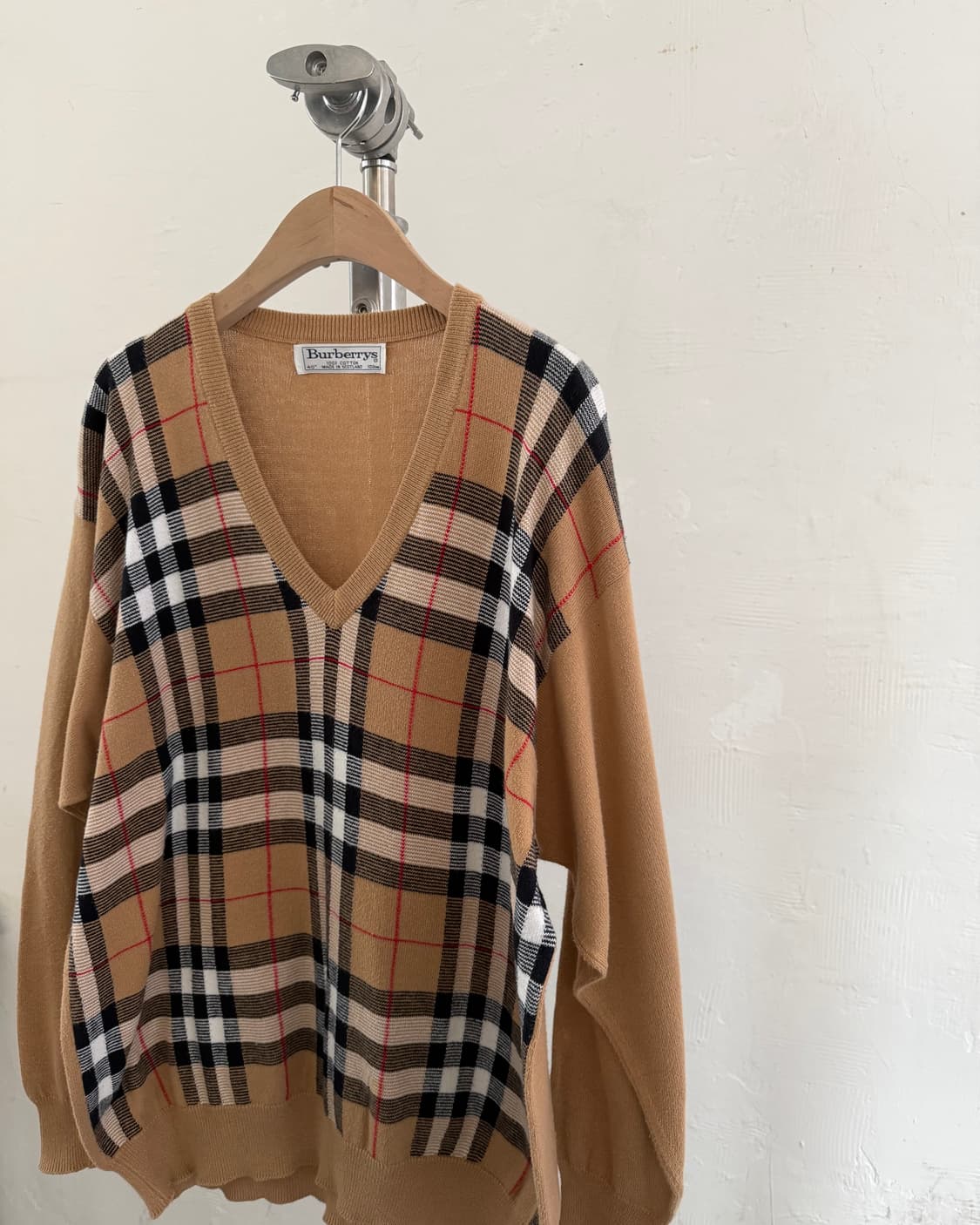 Burberry 버버리 노바체크 브이넥 니트 상품이미지2